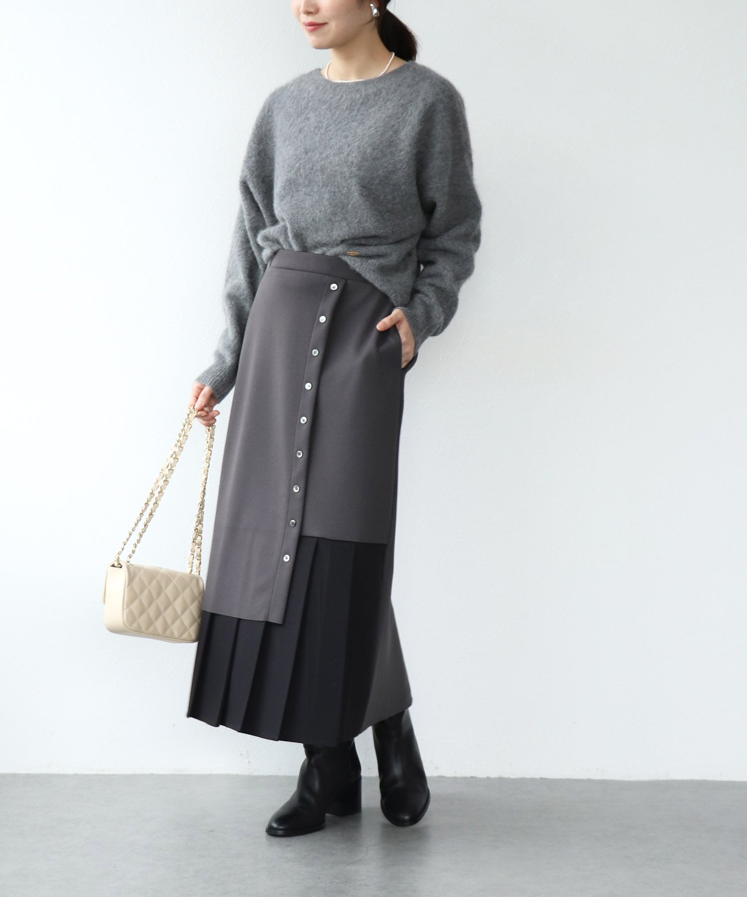 プリーツドッキングタイトスカート