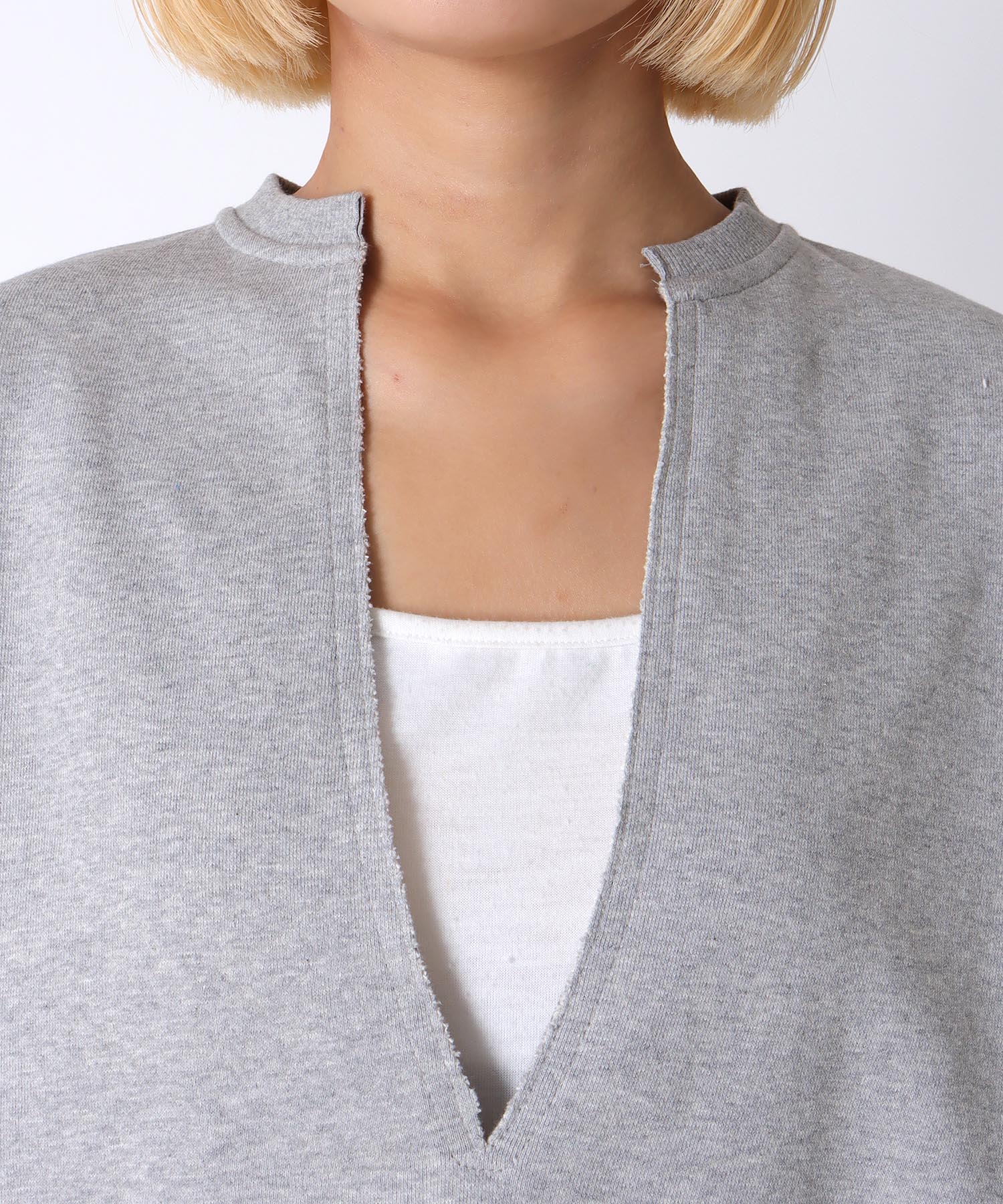 キーネックTORAプルオーバー