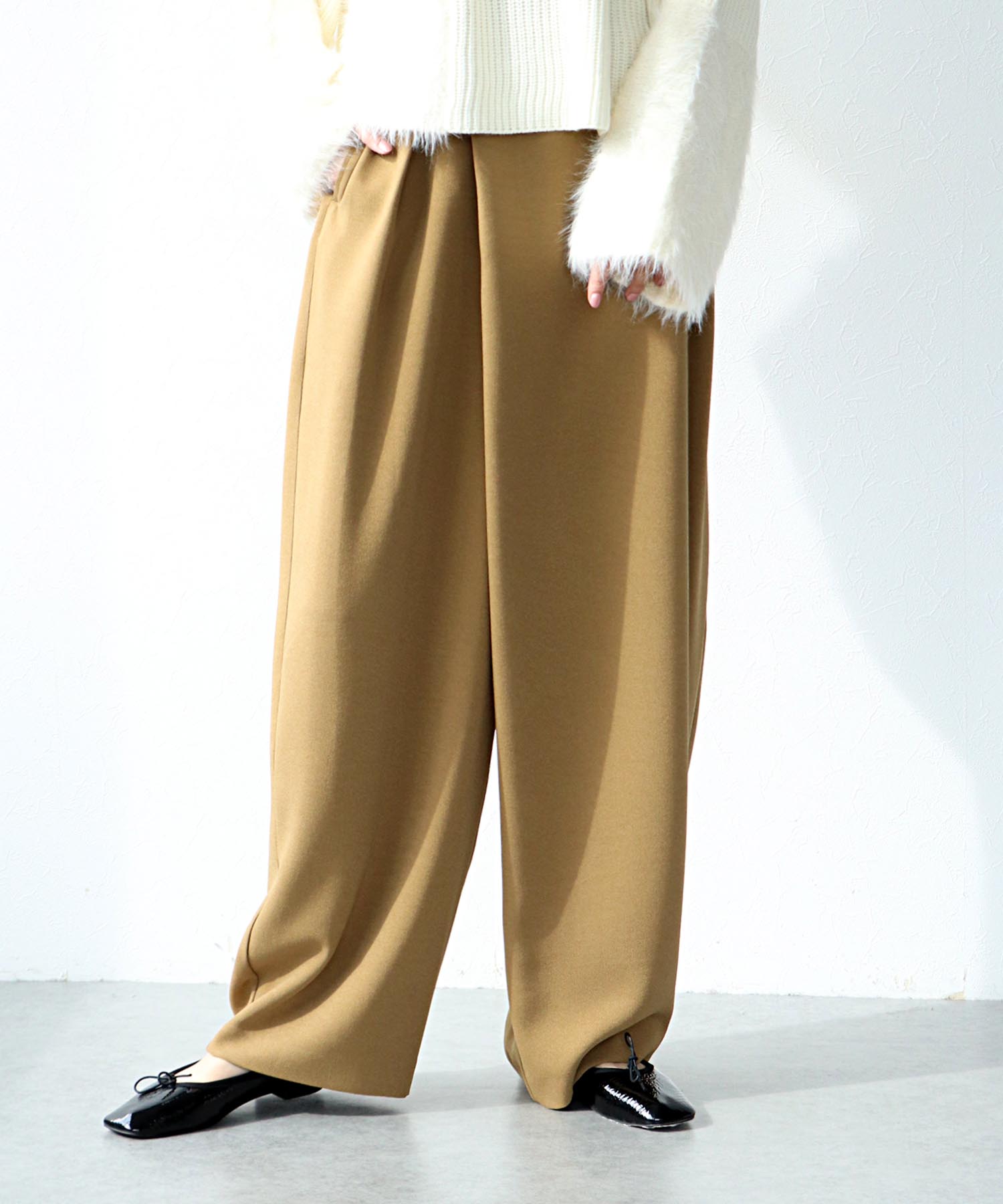 ダブルジョーゼットタックパンツ