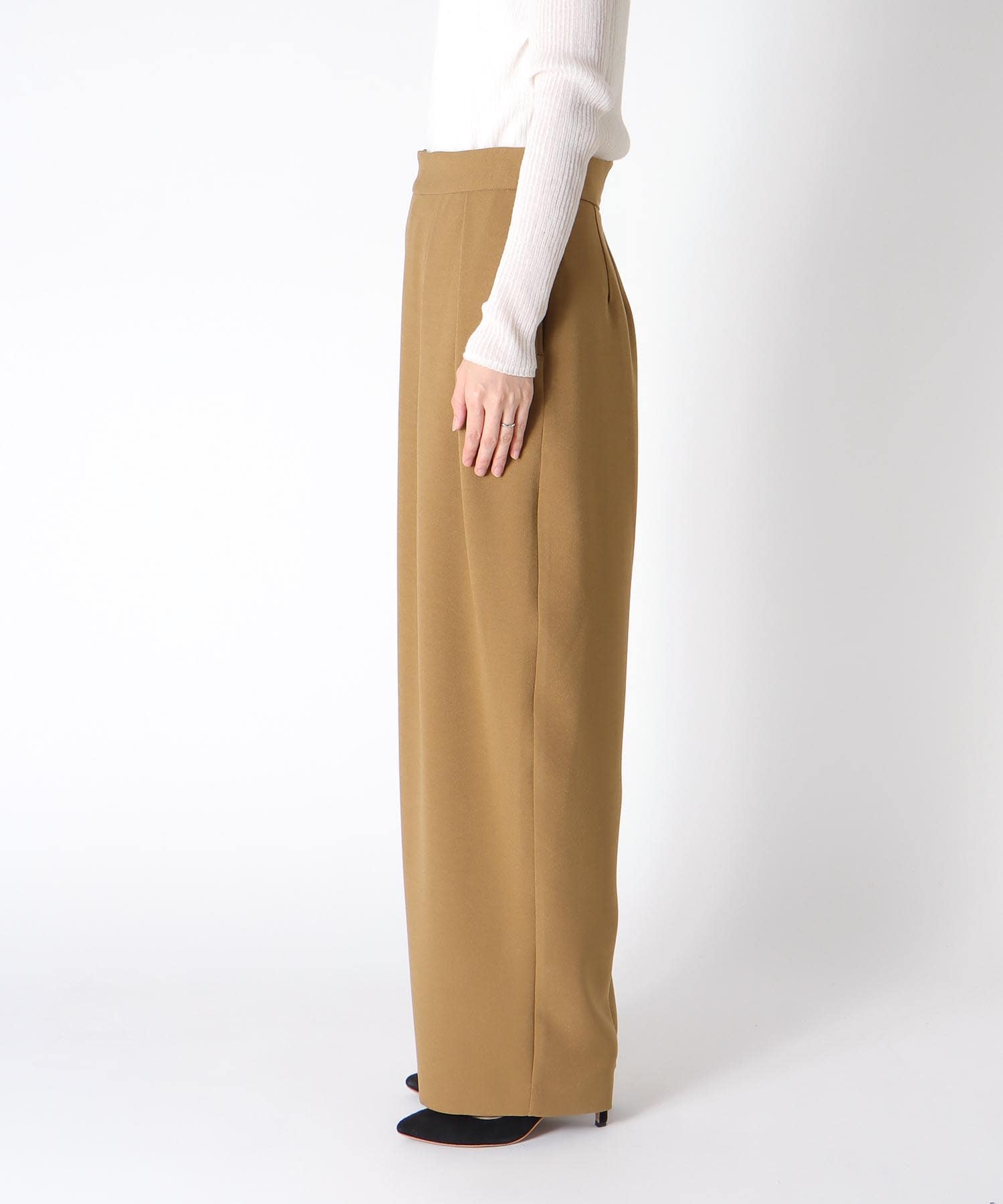 ダブルジョーゼットタックパンツ