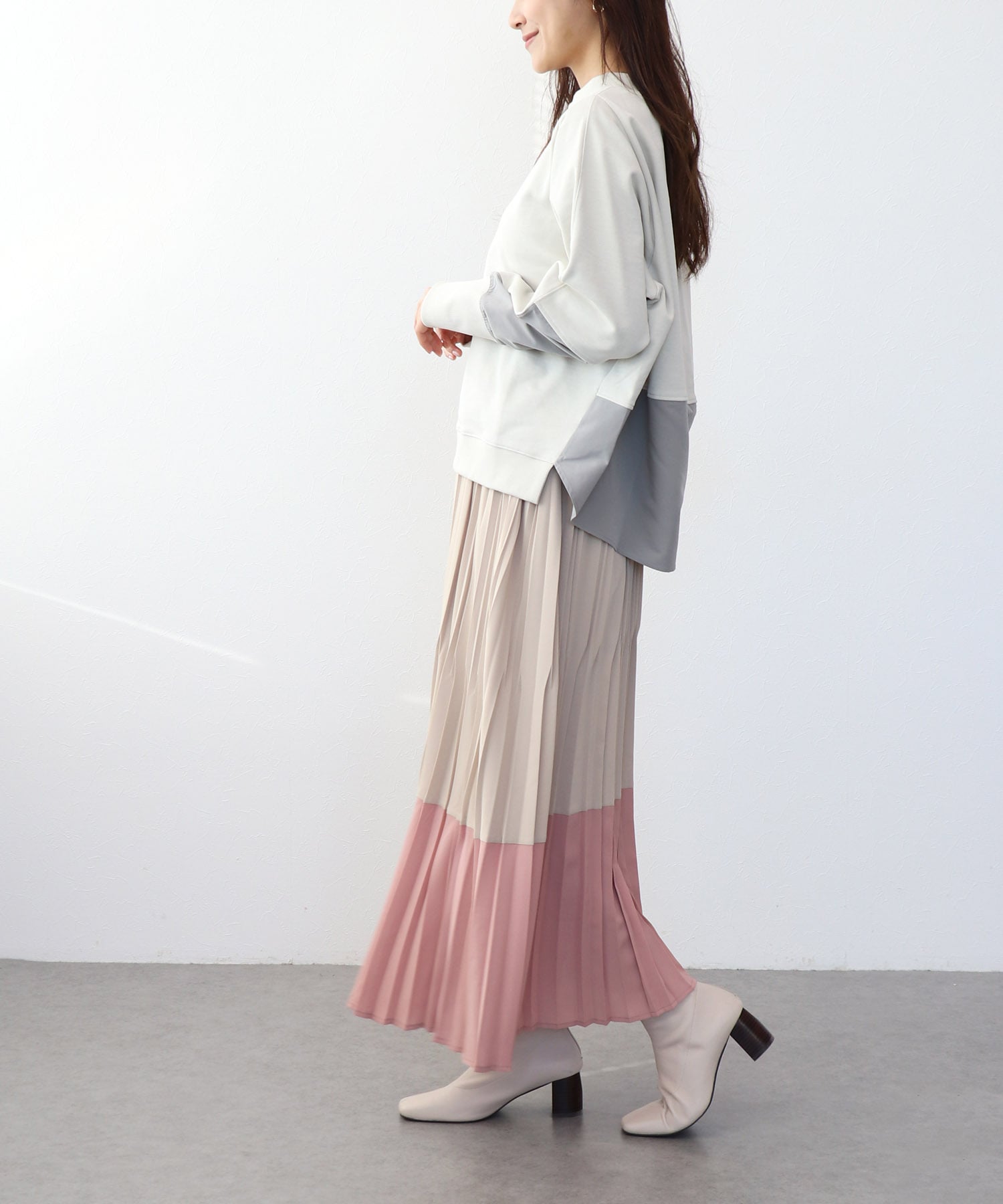 布帛ドッキング裏毛トップス