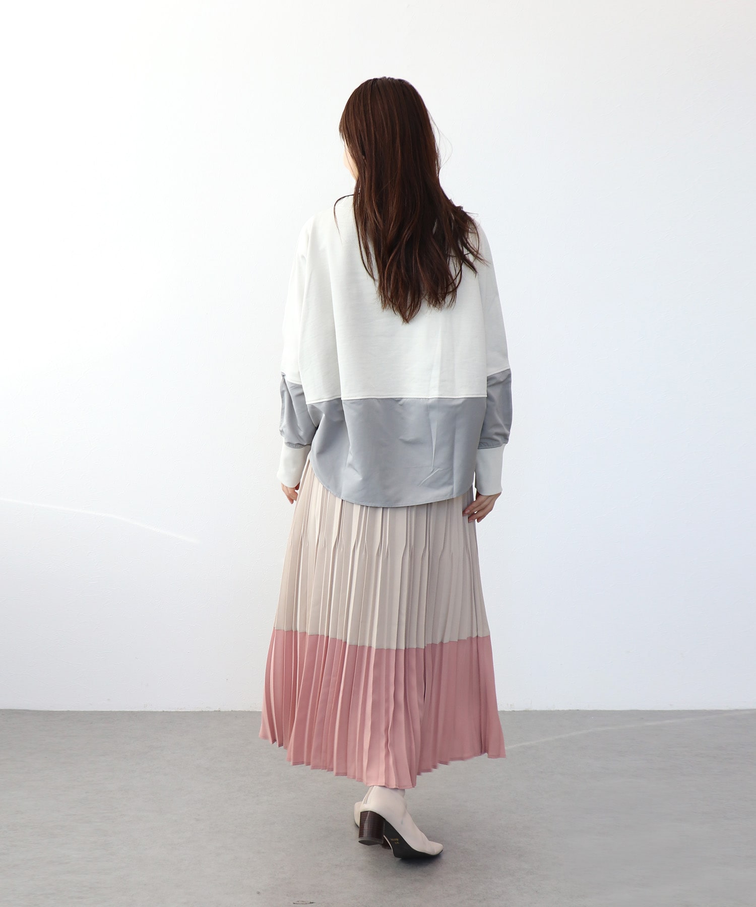 布帛ドッキング裏毛トップス