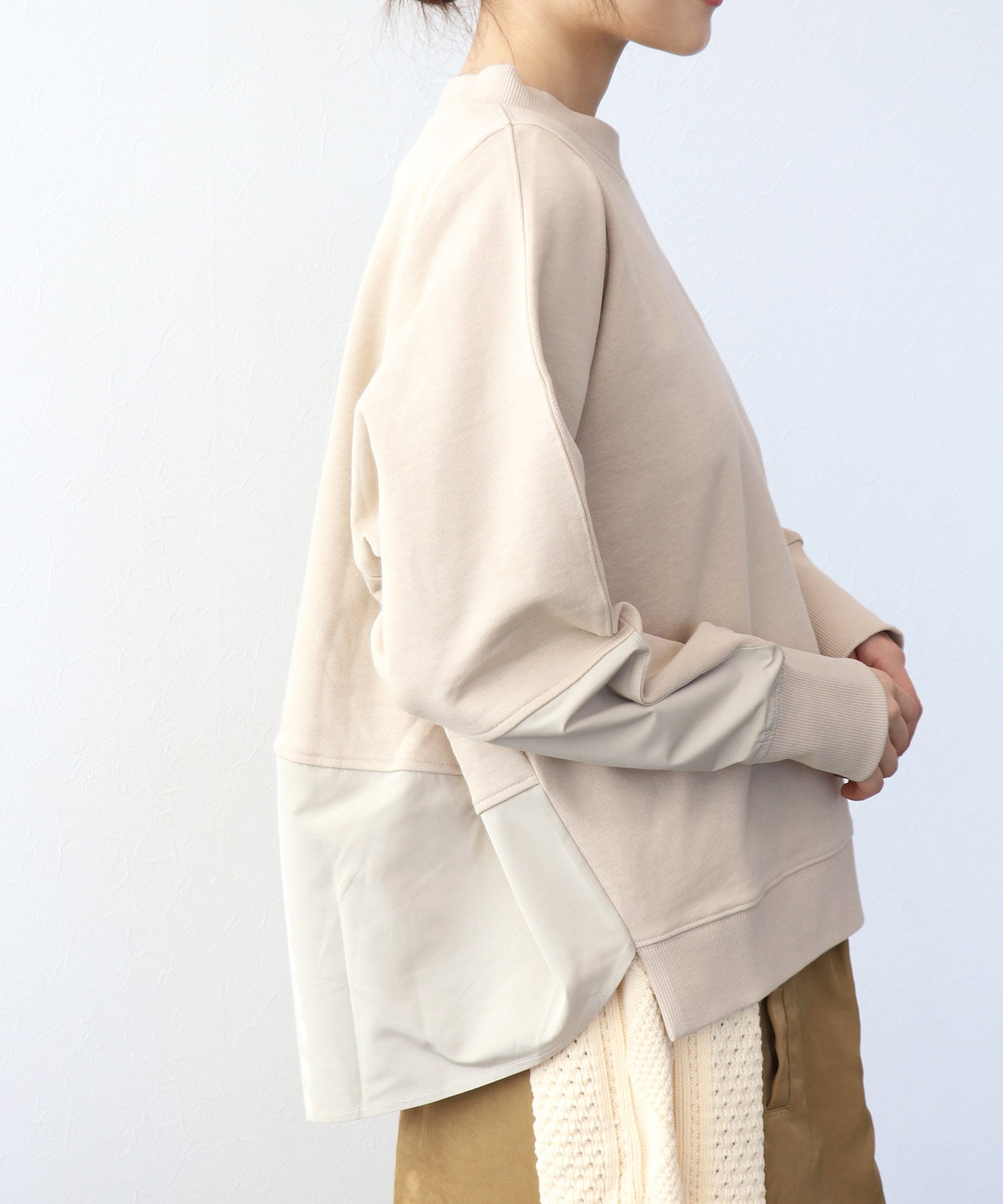 布帛ドッキング裏毛トップス