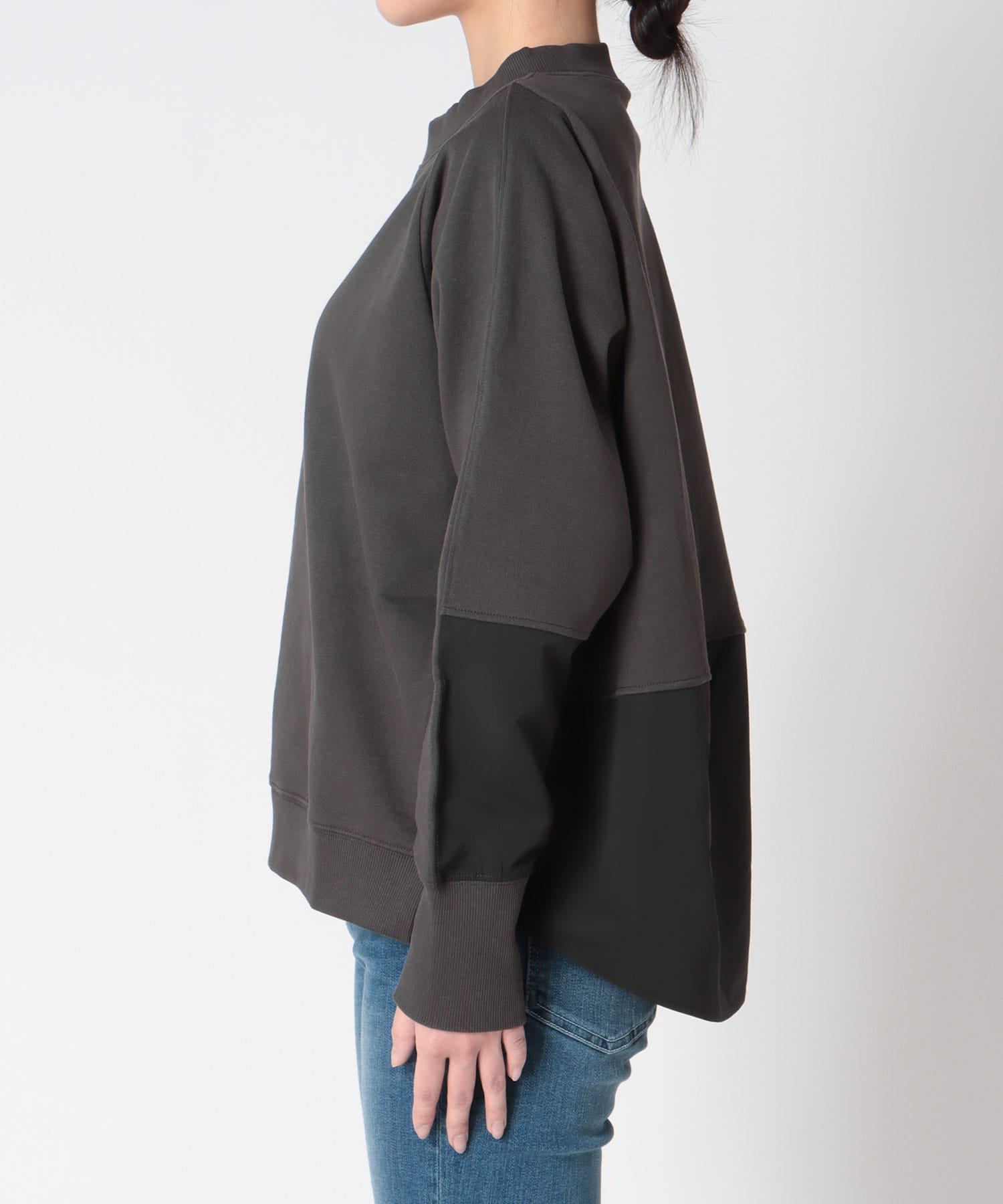 布帛ドッキング裏毛トップス