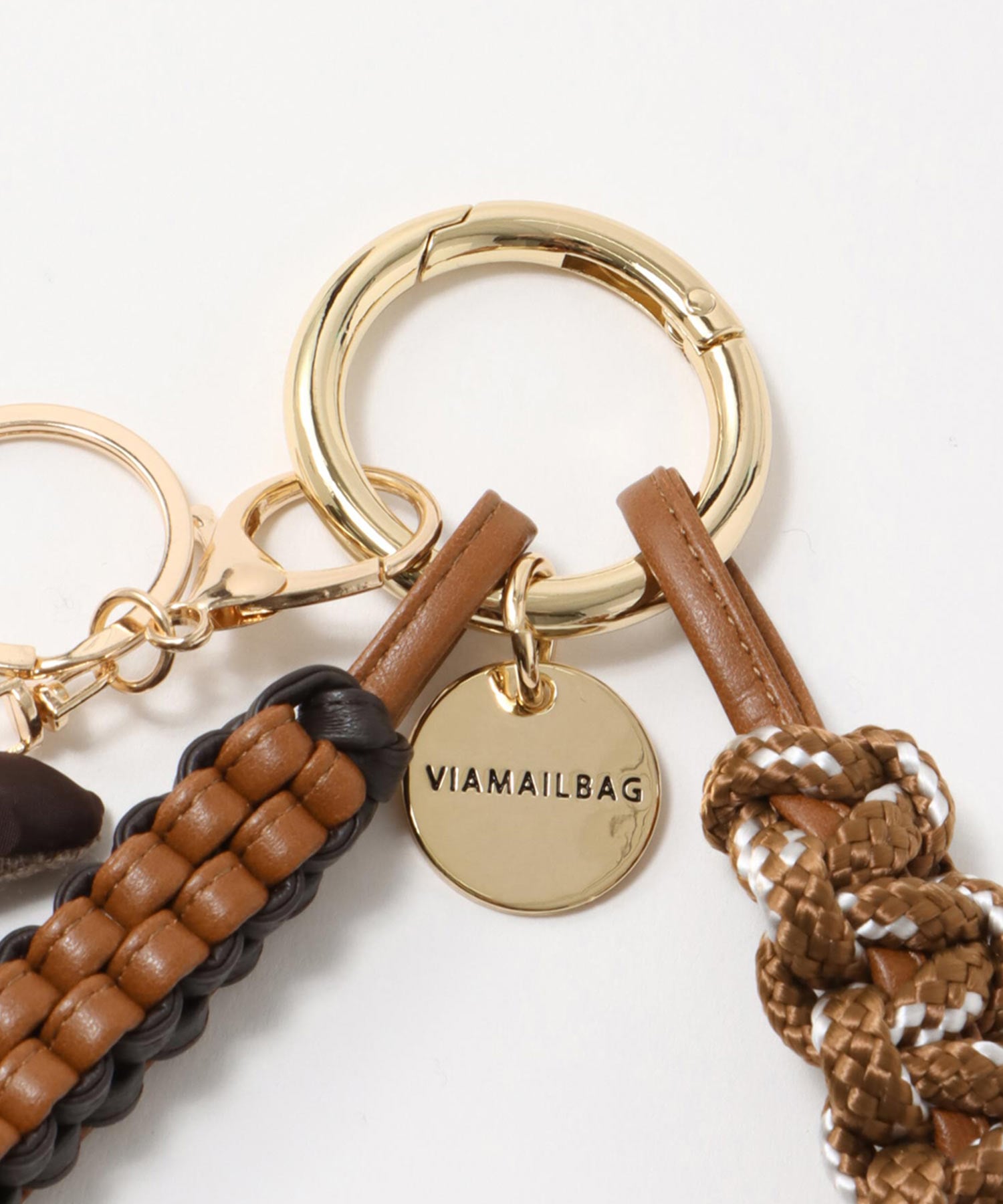 RABBIT CHARM【ヴィアメイルバッグ/VIAMAILBAG】