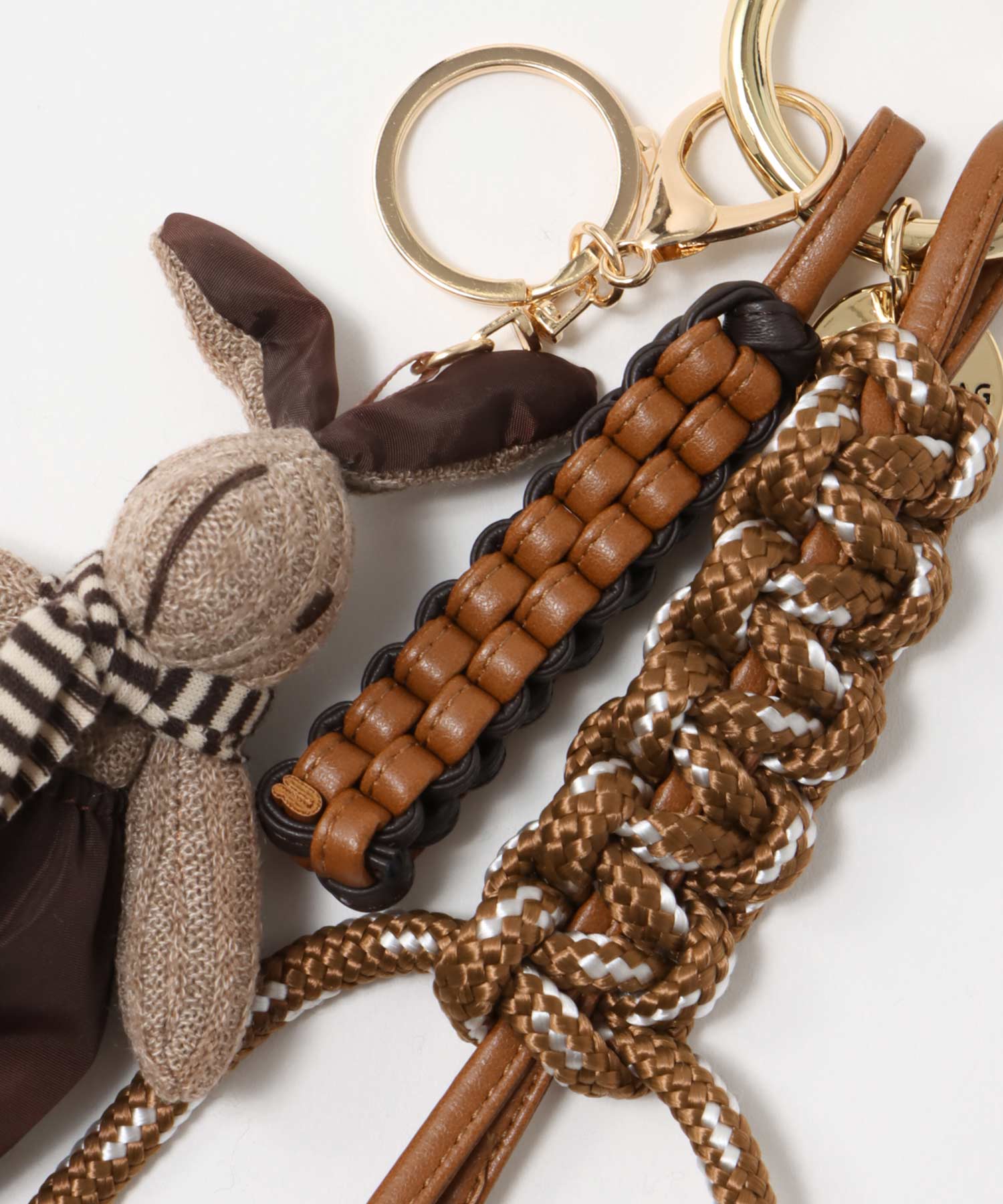 RABBIT CHARM【ヴィアメイルバッグ/VIAMAILBAG】