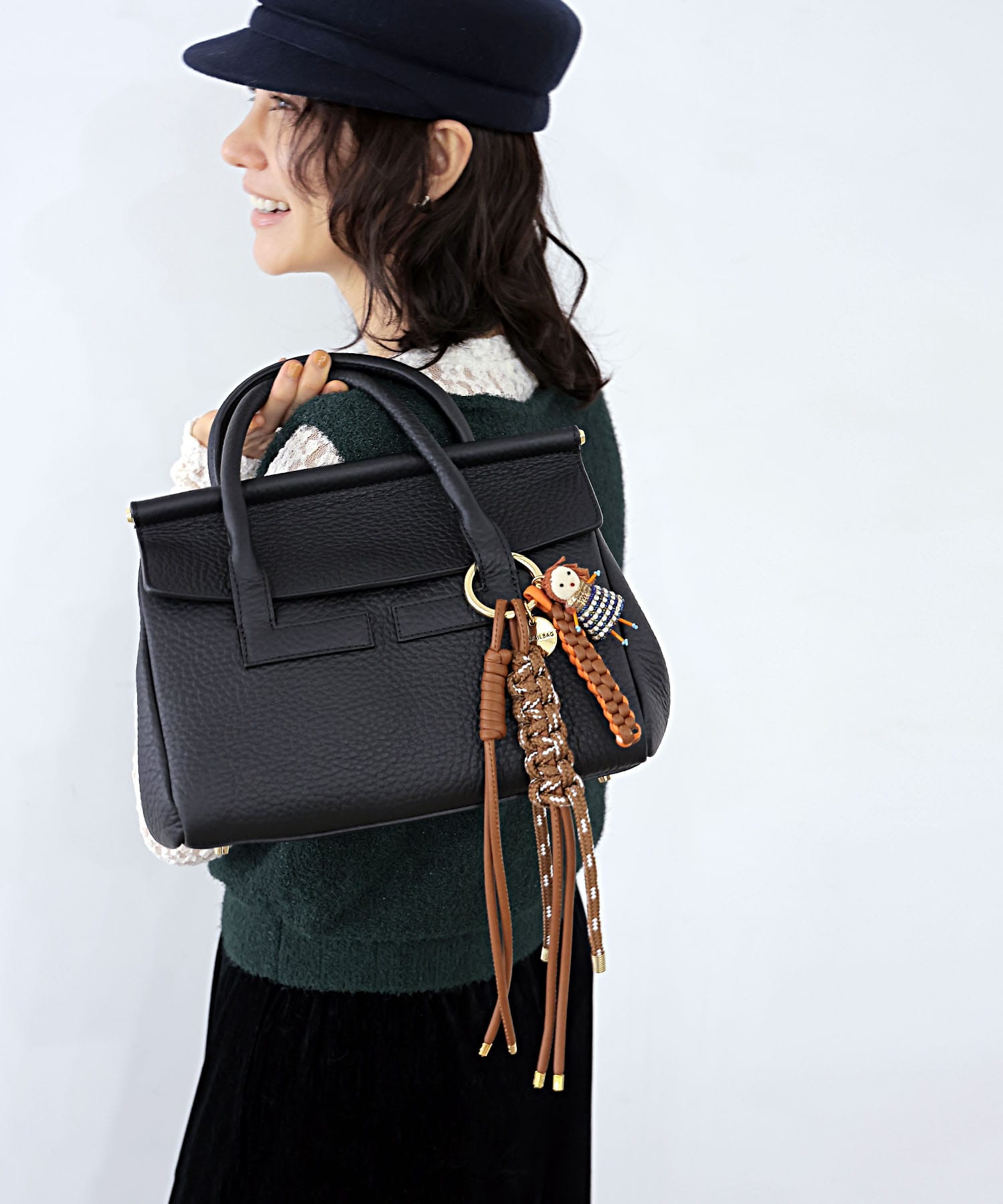 【8月28日予約販売】ビジュー DOLL CHARM【ヴィアメイルバッグ/VIAMAILBAG】