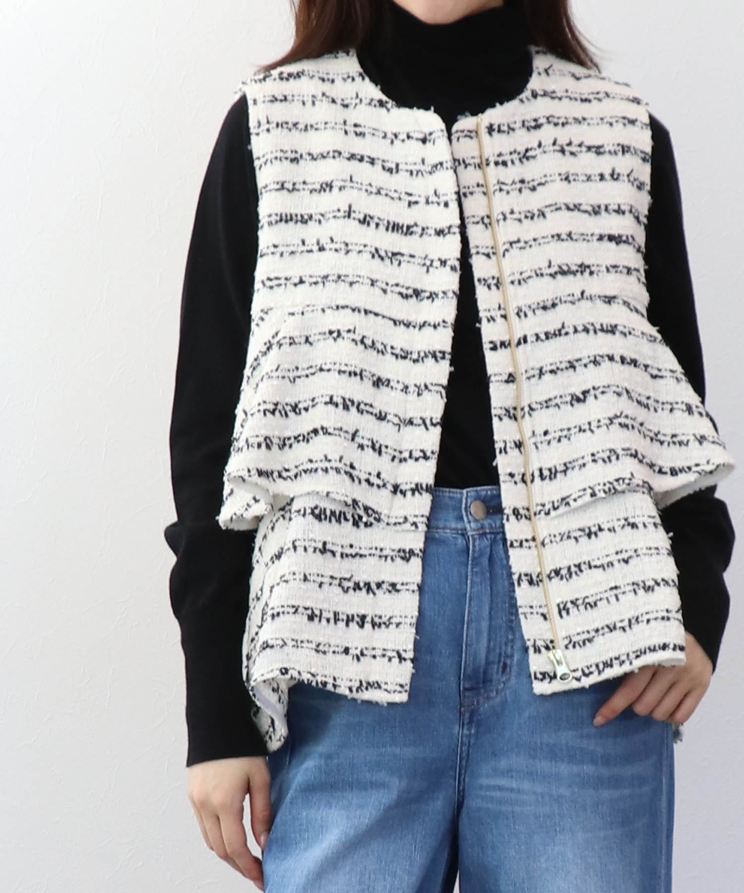 ツィードフリルベスト