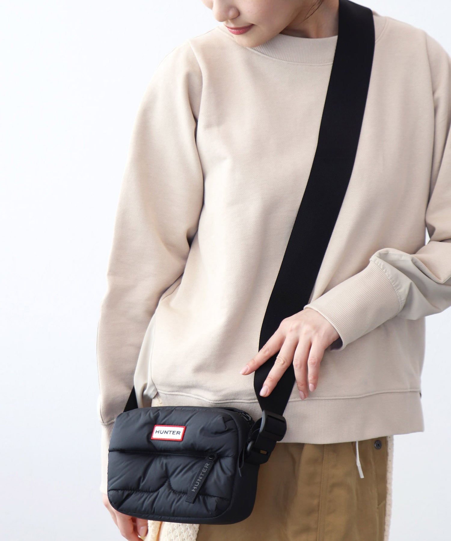 INTREPID PUFFER MINI CROSSBODY【HUNTER/ハンター】