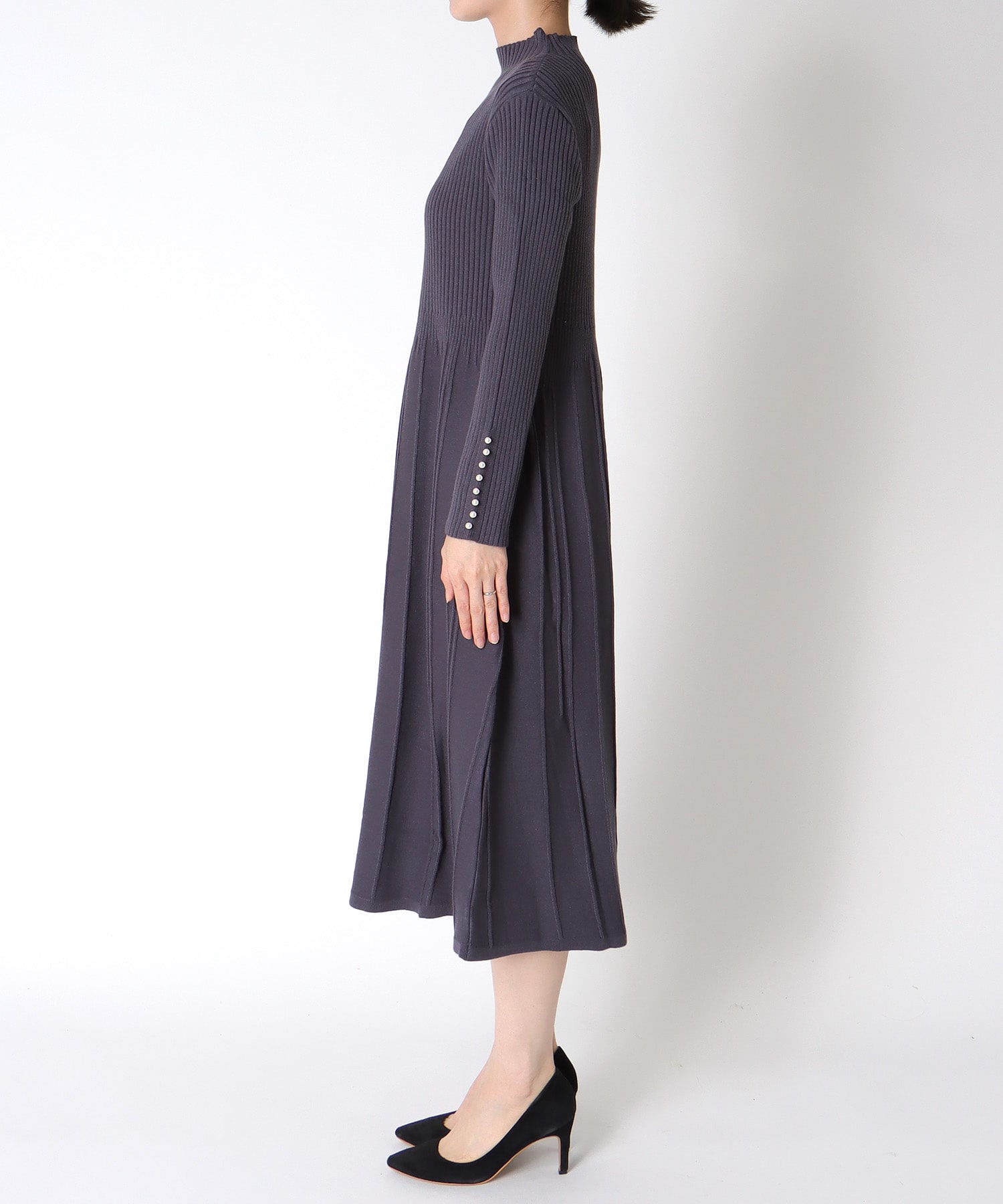 【8月28日予約販売】ニットプリーツAラインワンピース【WEB限定】