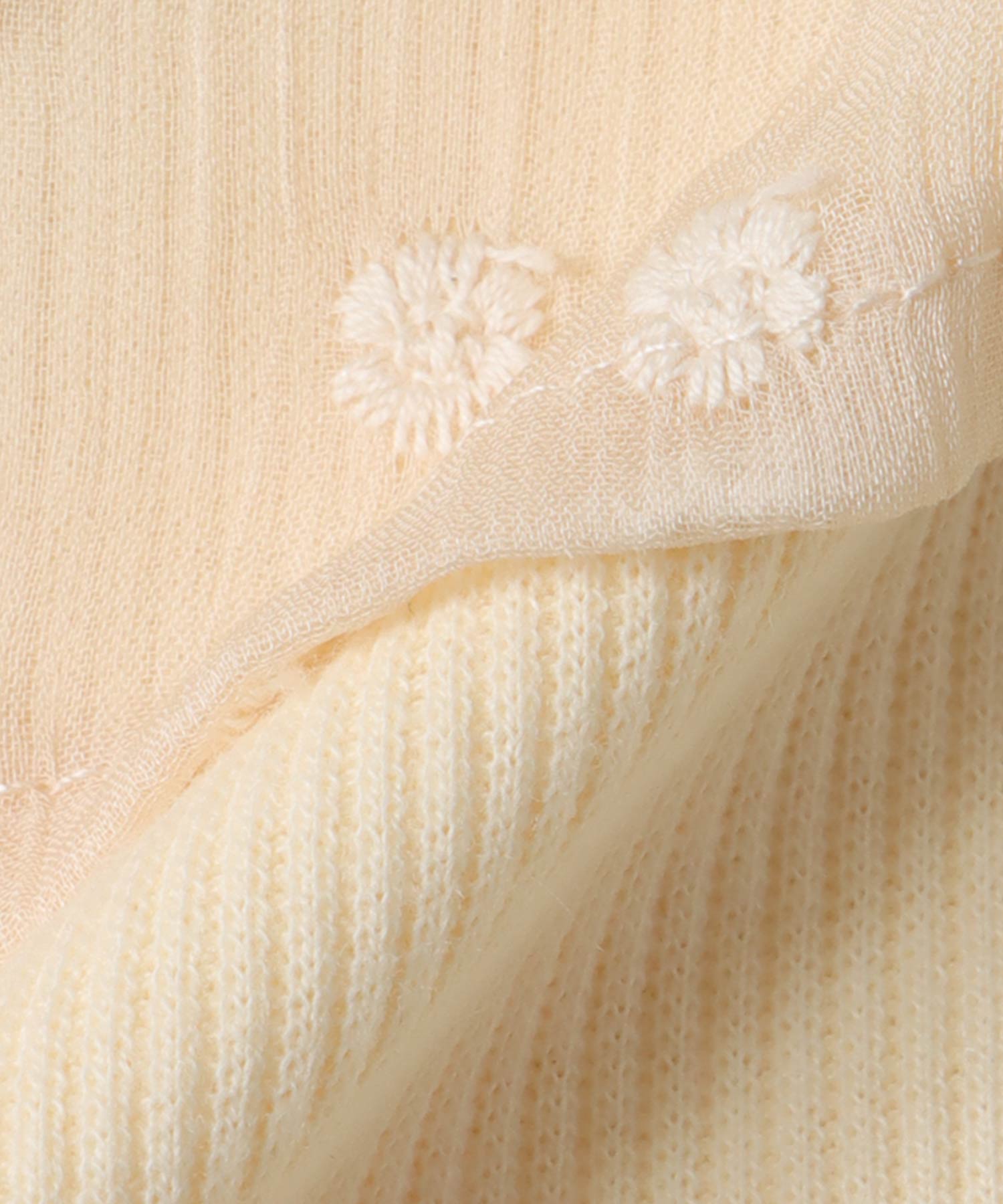 楊柳フラワー刺繍ギャザーブラウス