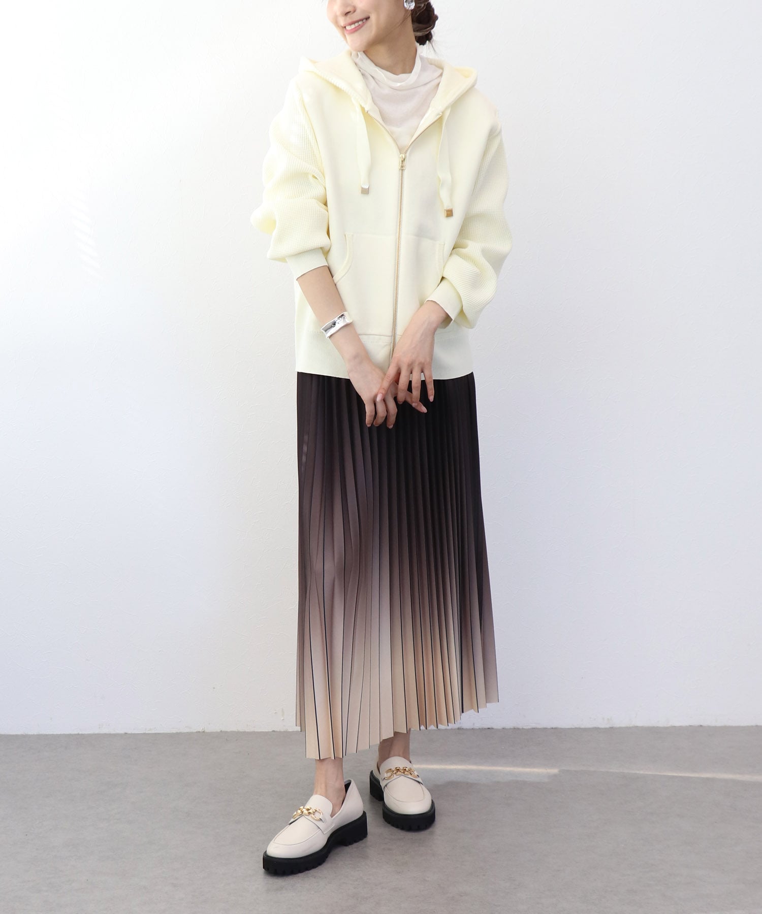 フードニットパーカー