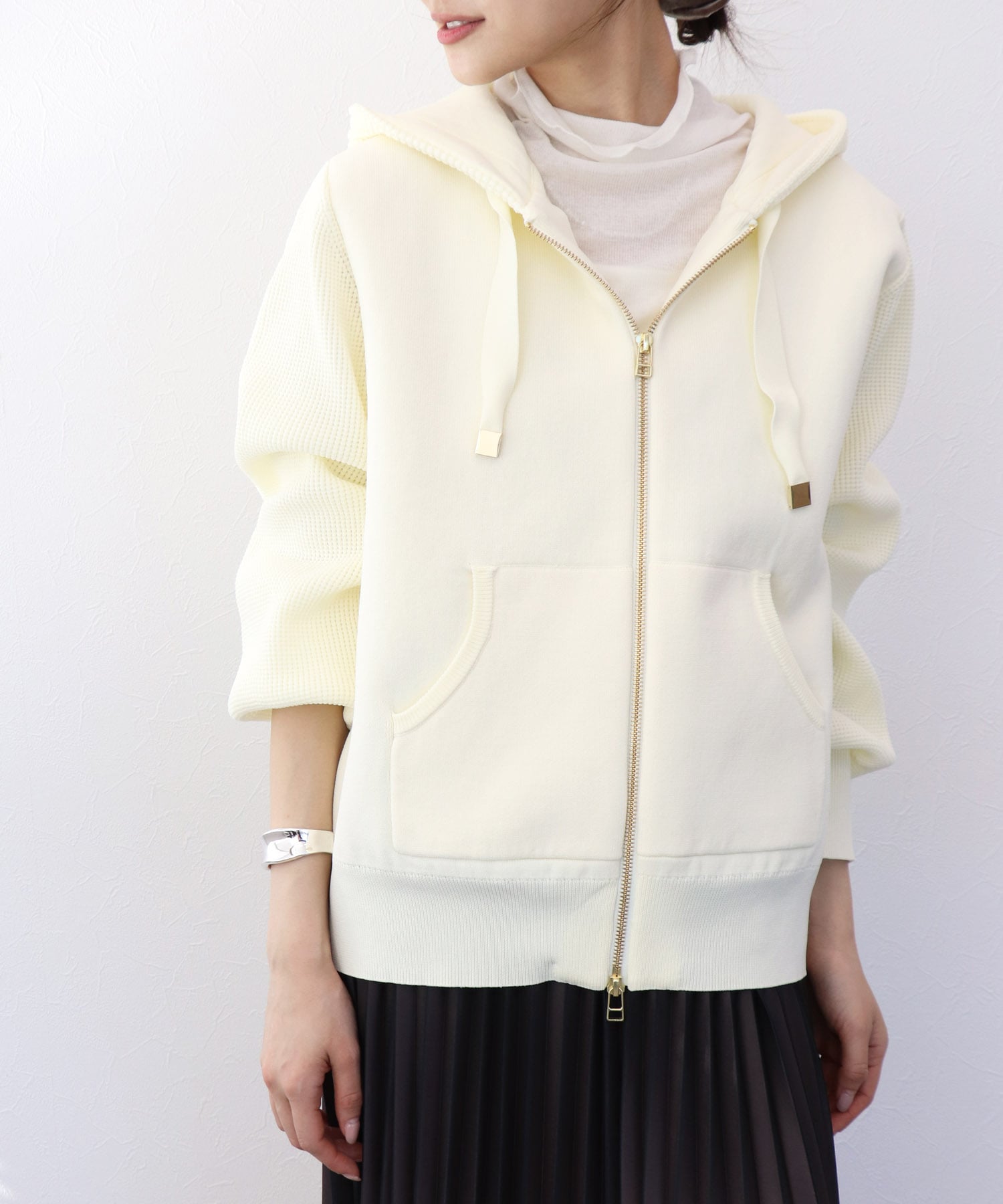 フードニットパーカー