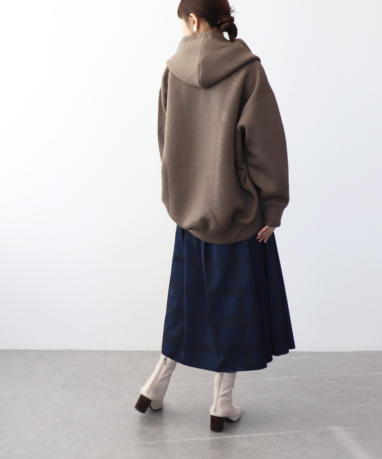 エアリーダンボール ZIPパーカー