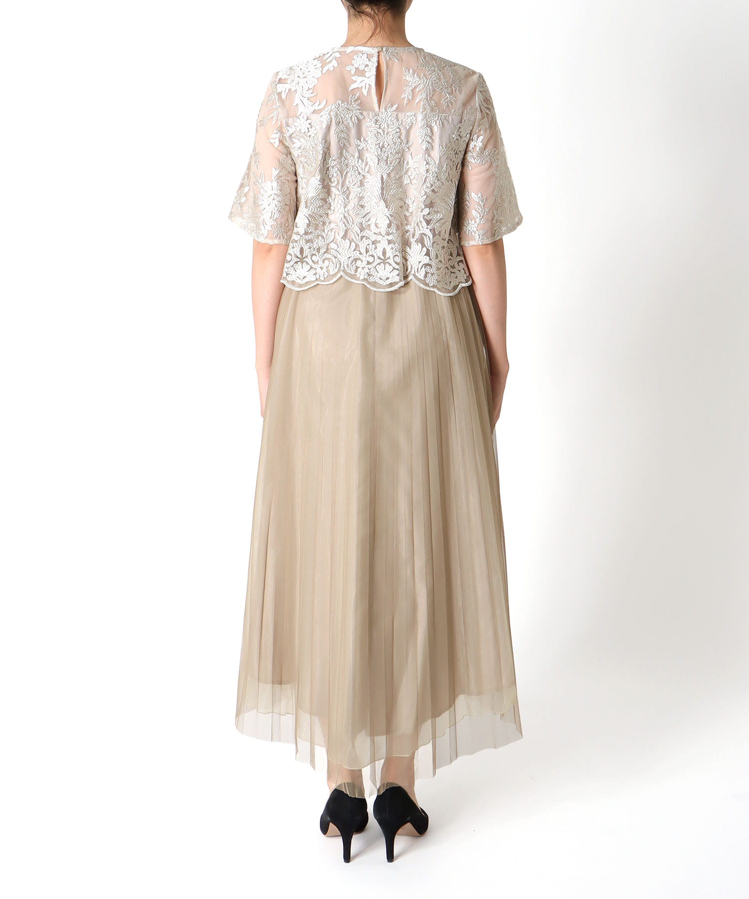 刺繍レース×チュールプリーツワンピース