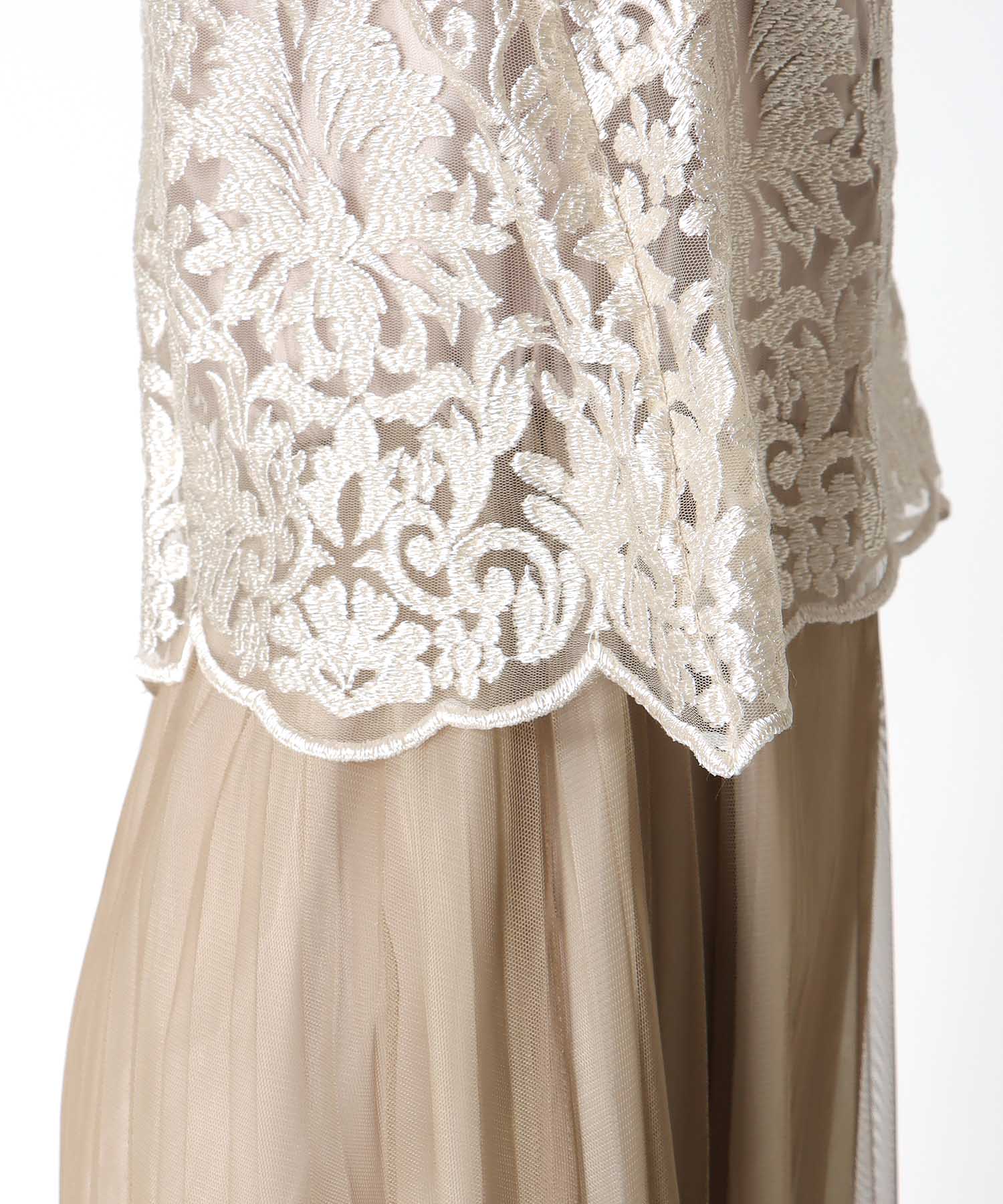 刺繍レース×チュールプリーツワンピース