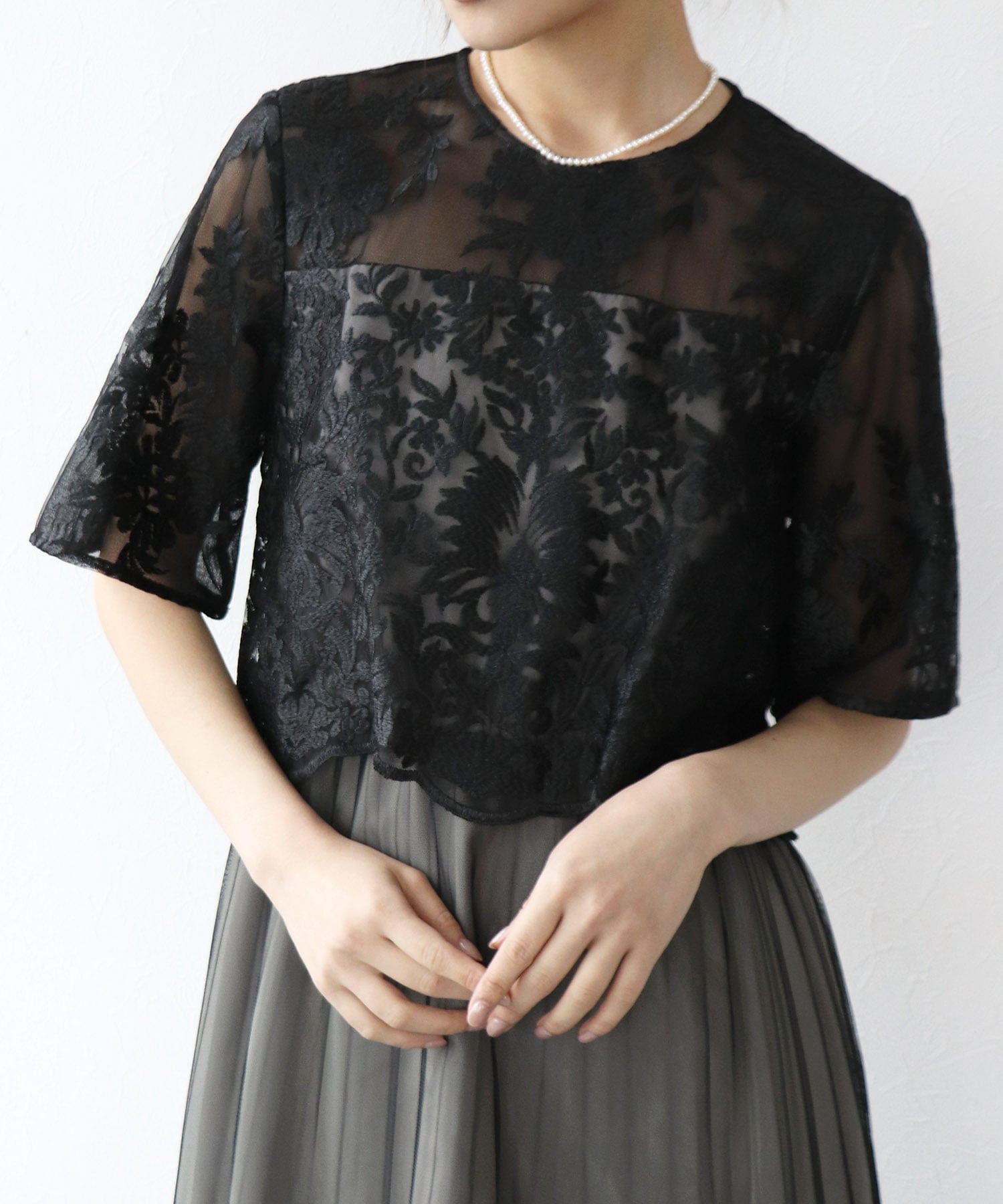 刺繍レース×チュールプリーツワンピース