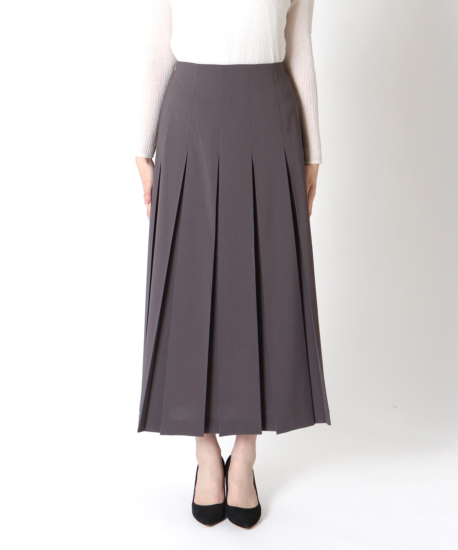 クールドライタッチタックスカート | AND ON JIONE STORE（アンドオン