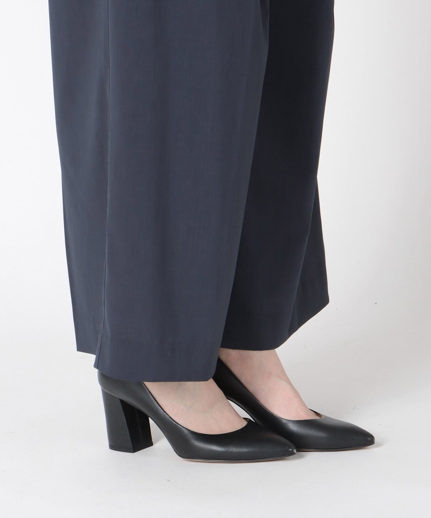 クールドライタッチタックワイドパンツ