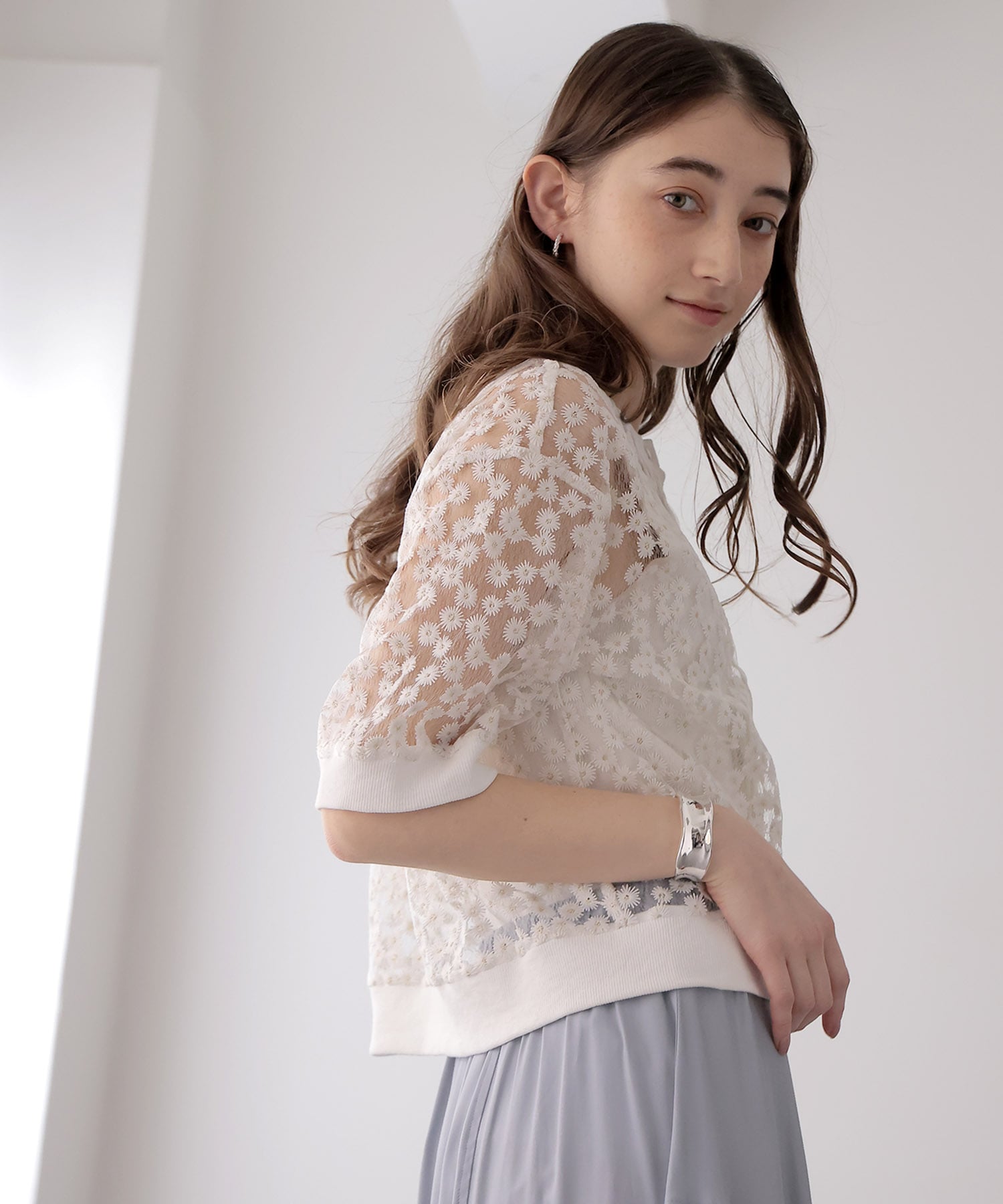前後2WAYデイジー刺繍レースカーディガン
