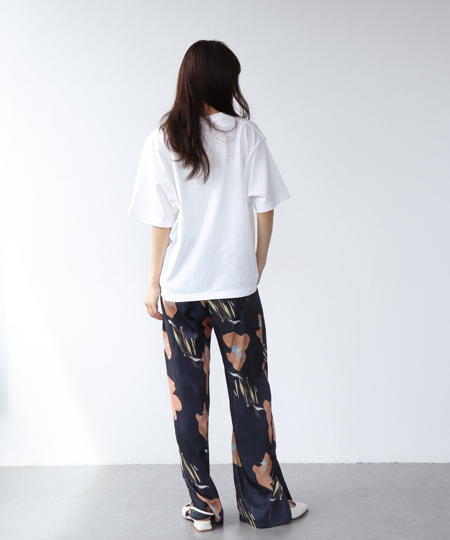 ロゴプリントTシャツ