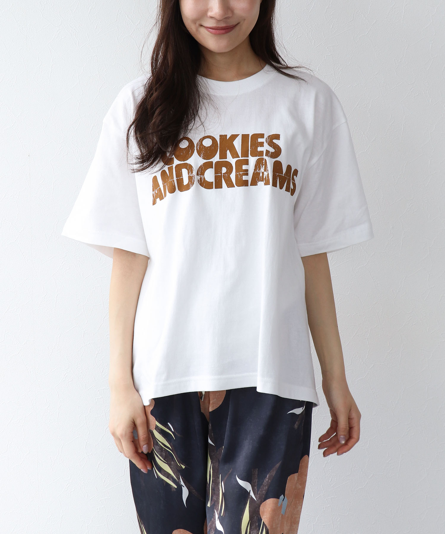 ロゴプリントTシャツ