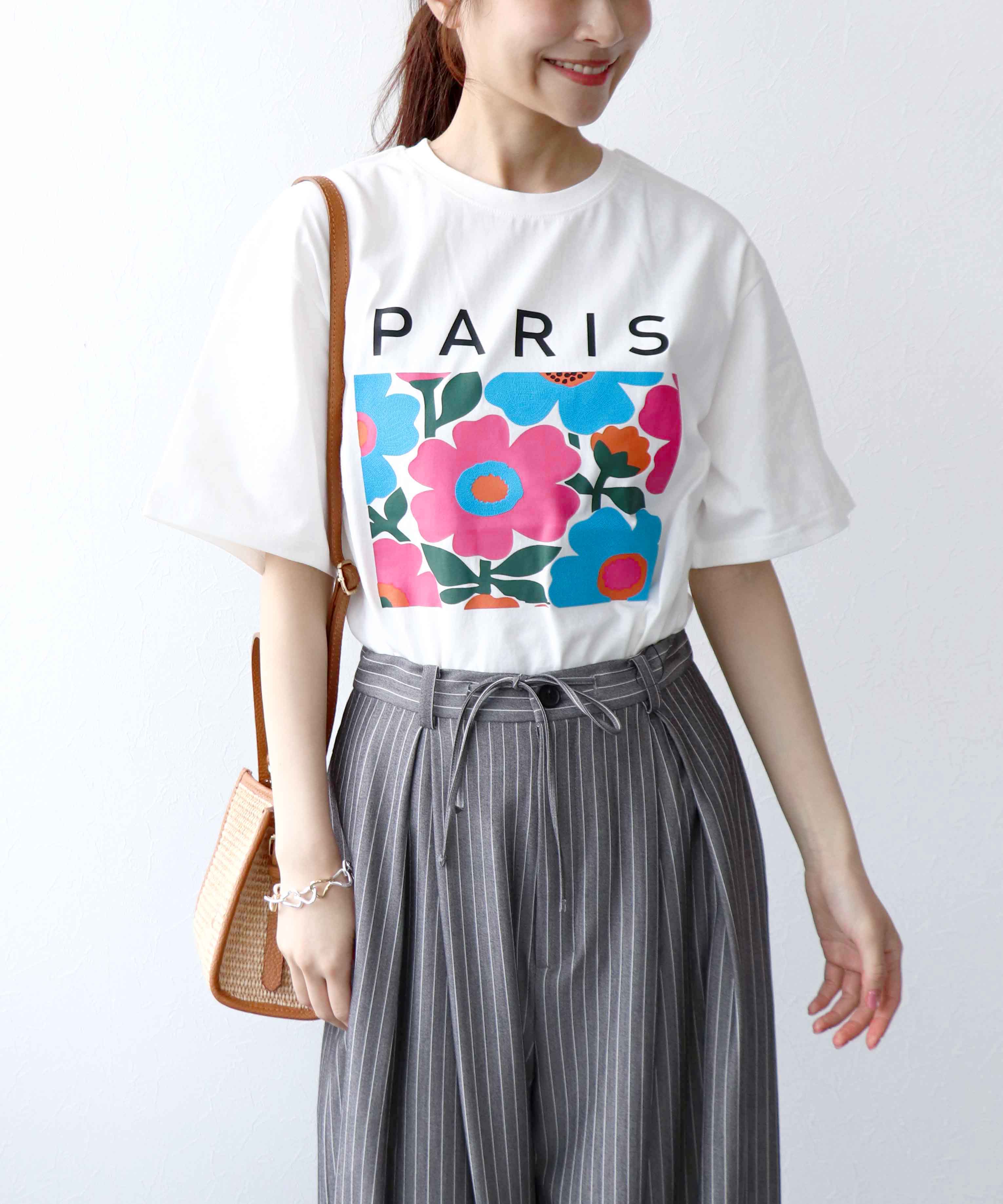 フラワープリントTシャツ