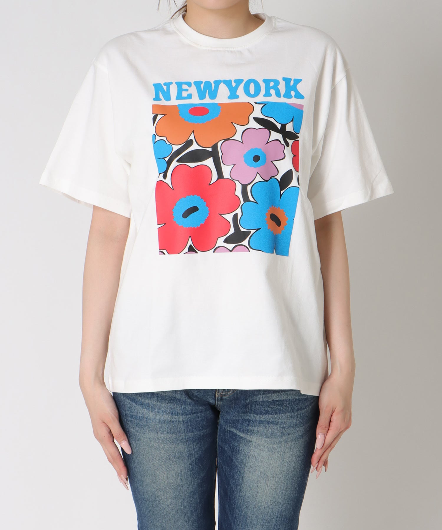 フラワープリントTシャツ