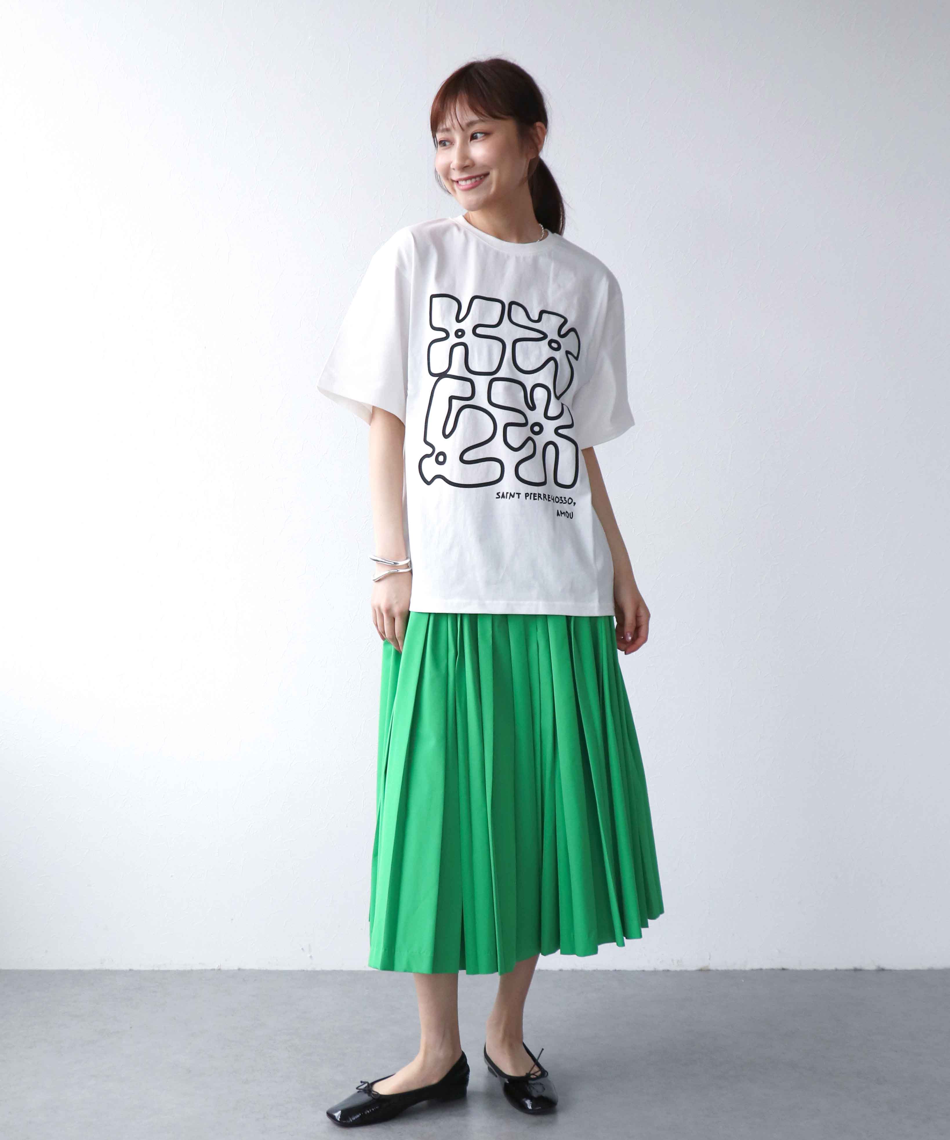 フラワーイラストTシャツ