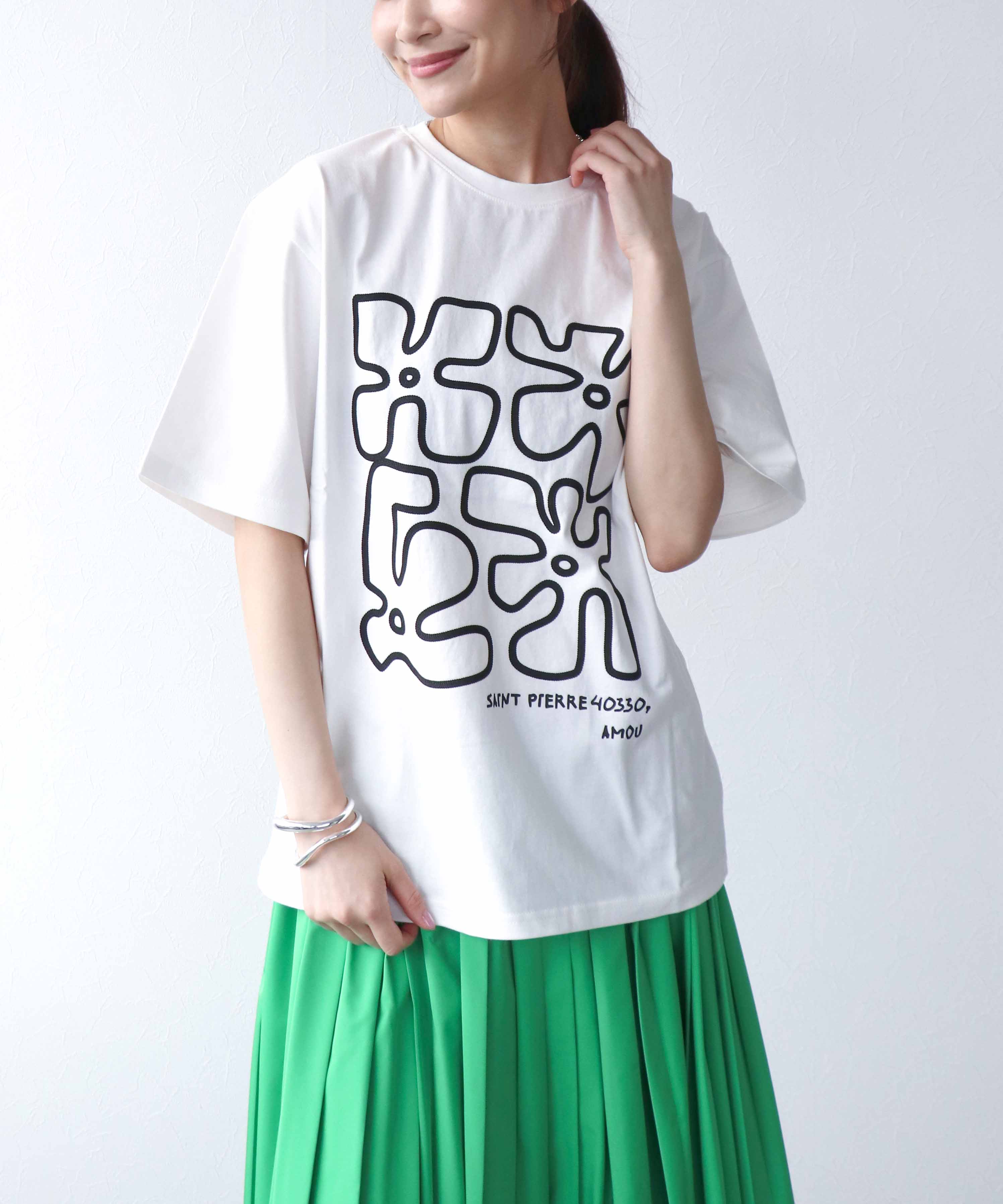 フラワーイラストTシャツ