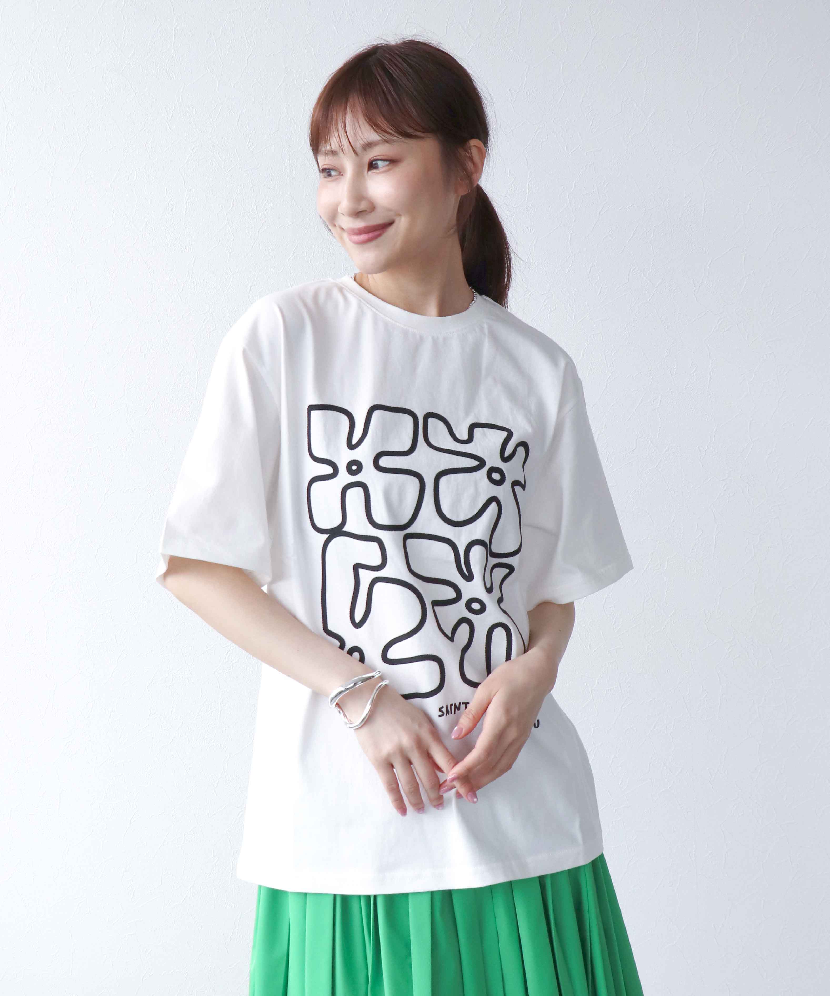 フラワーイラストTシャツ