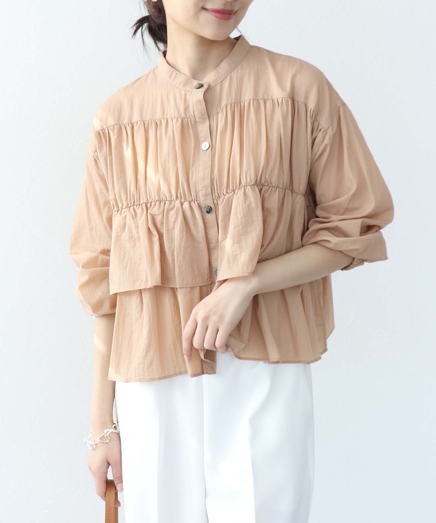 ティアードブラウス