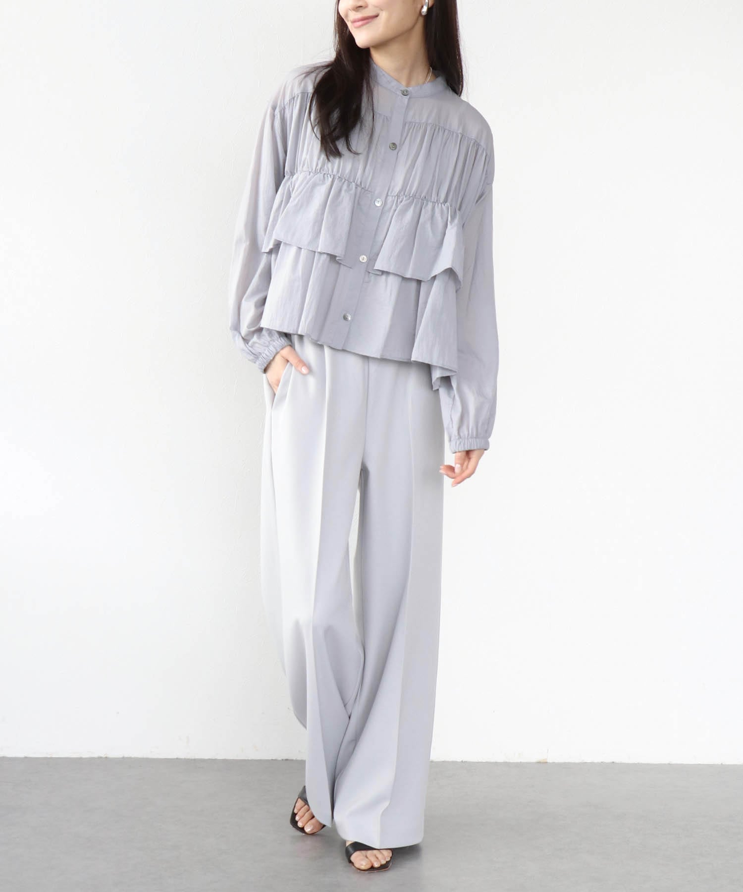 ティアードブラウス