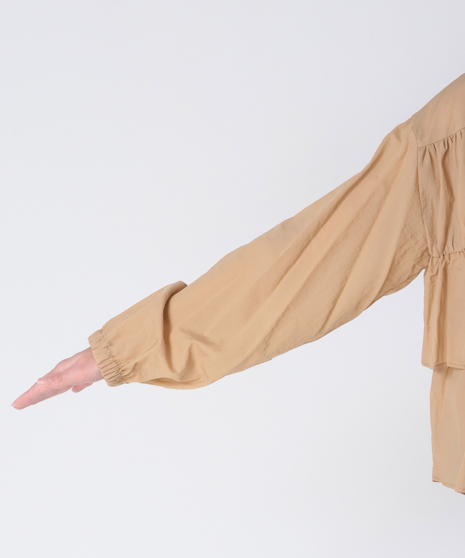 ティアードブラウス