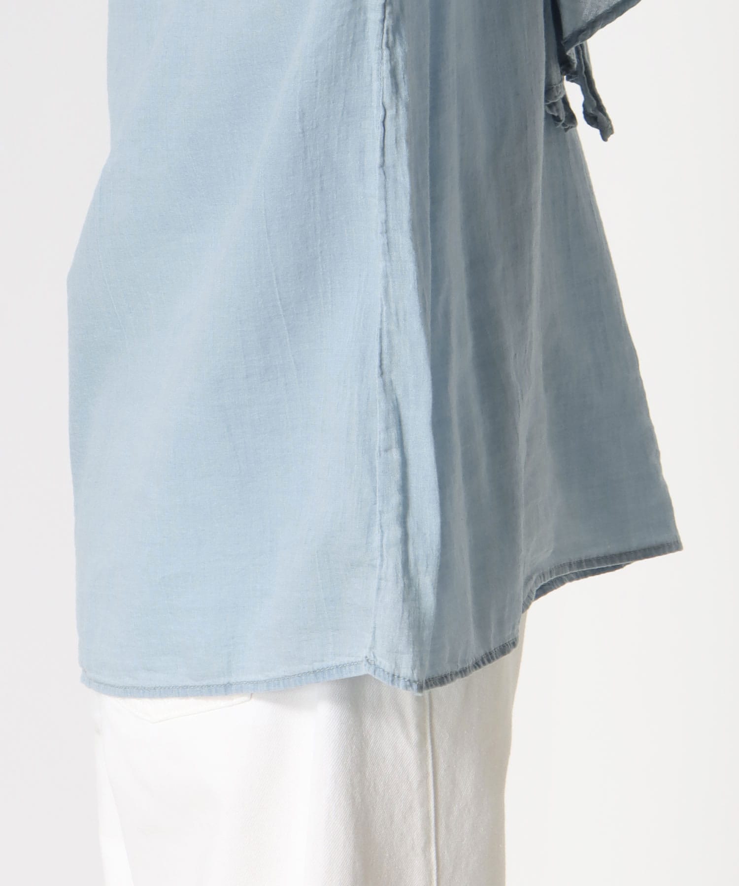 デニムラッフルブラウス