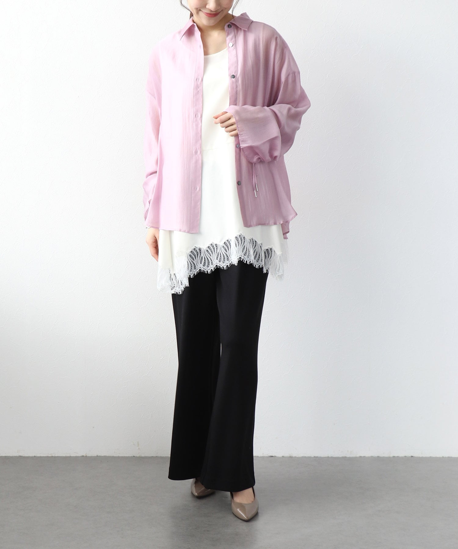 バックフレアギャザーブラウス