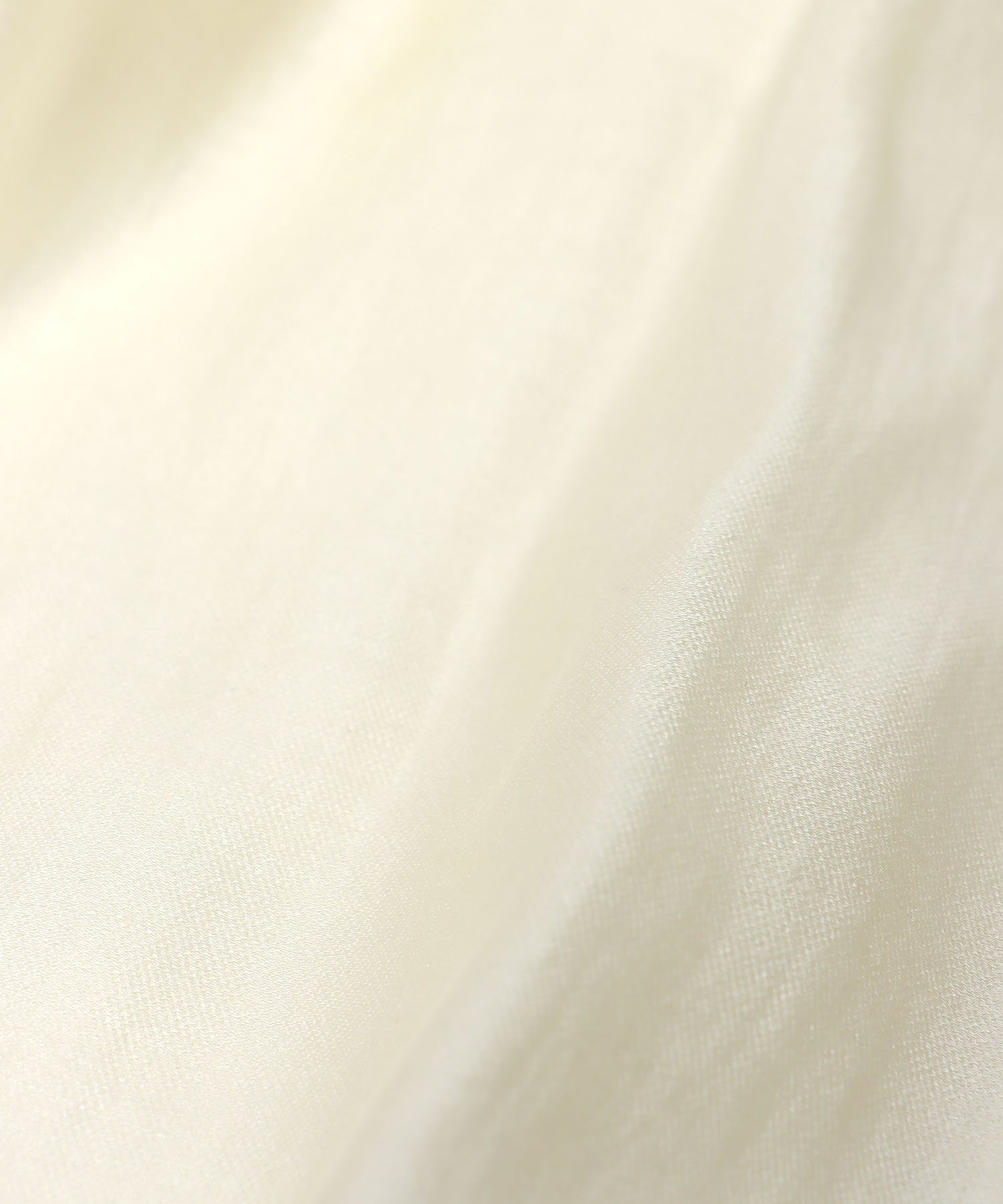 バックフレアギャザーブラウス