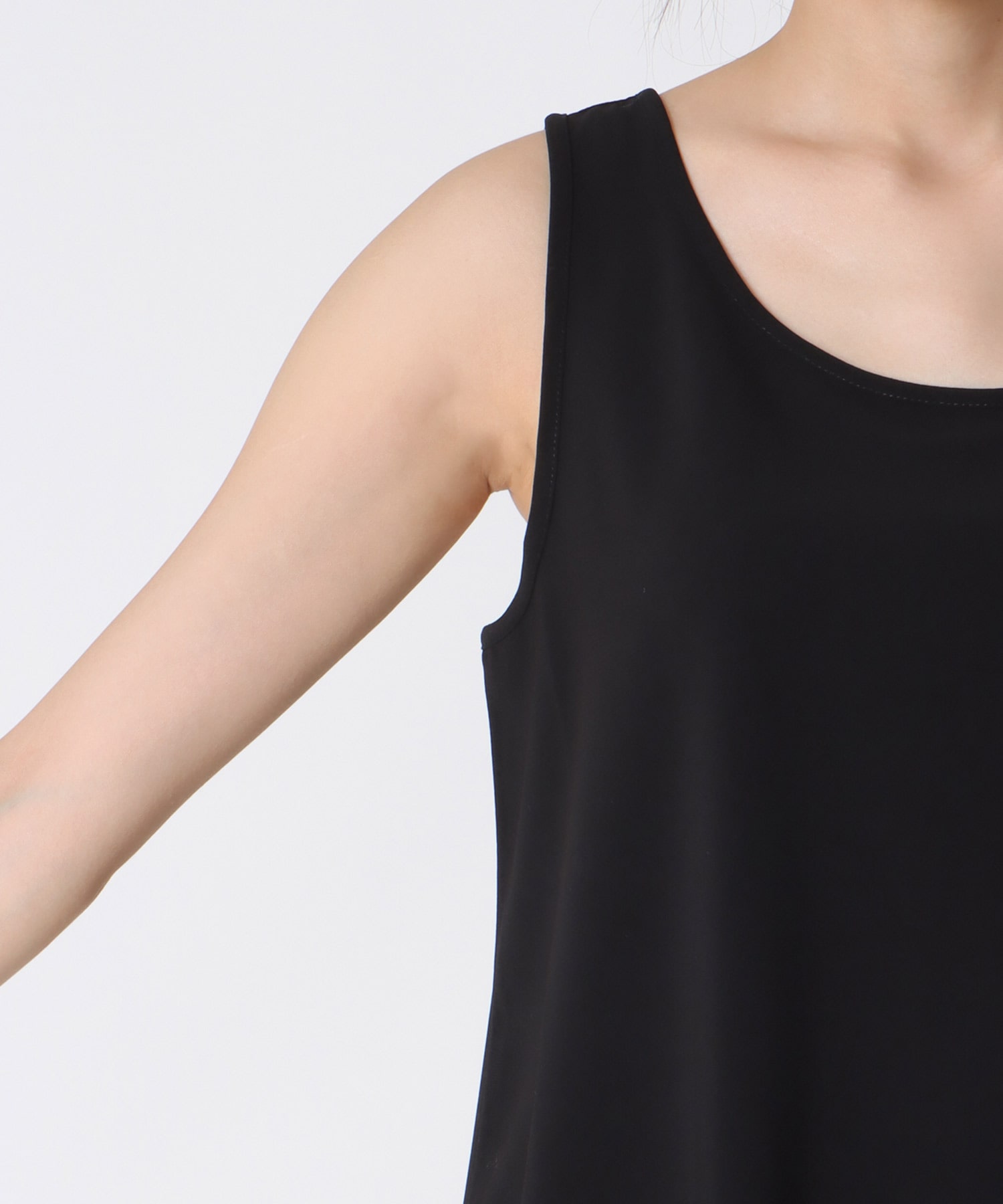 アムンゼンタンクトップブラウス