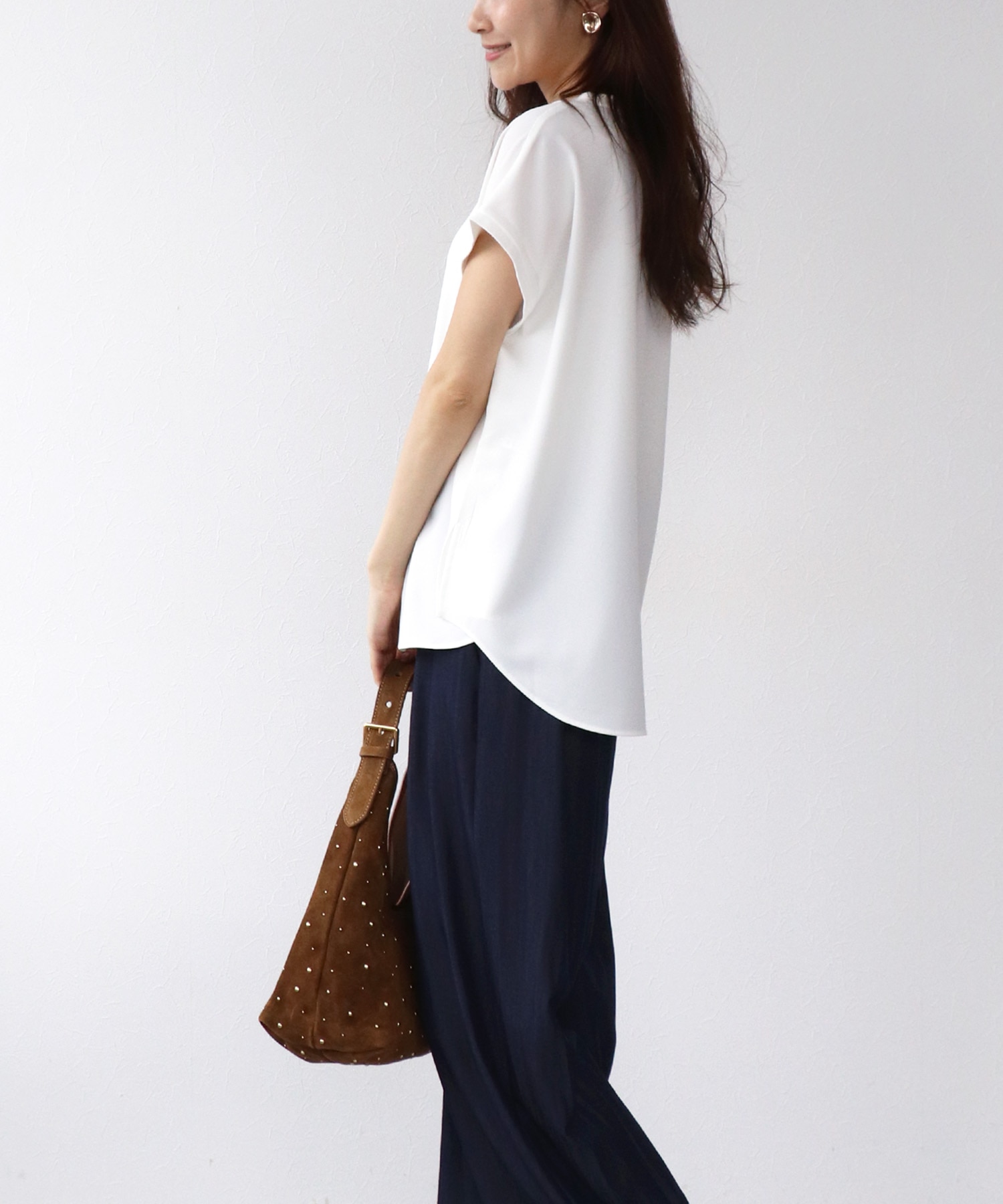 アムンゼンフレンチスリーブブラウス