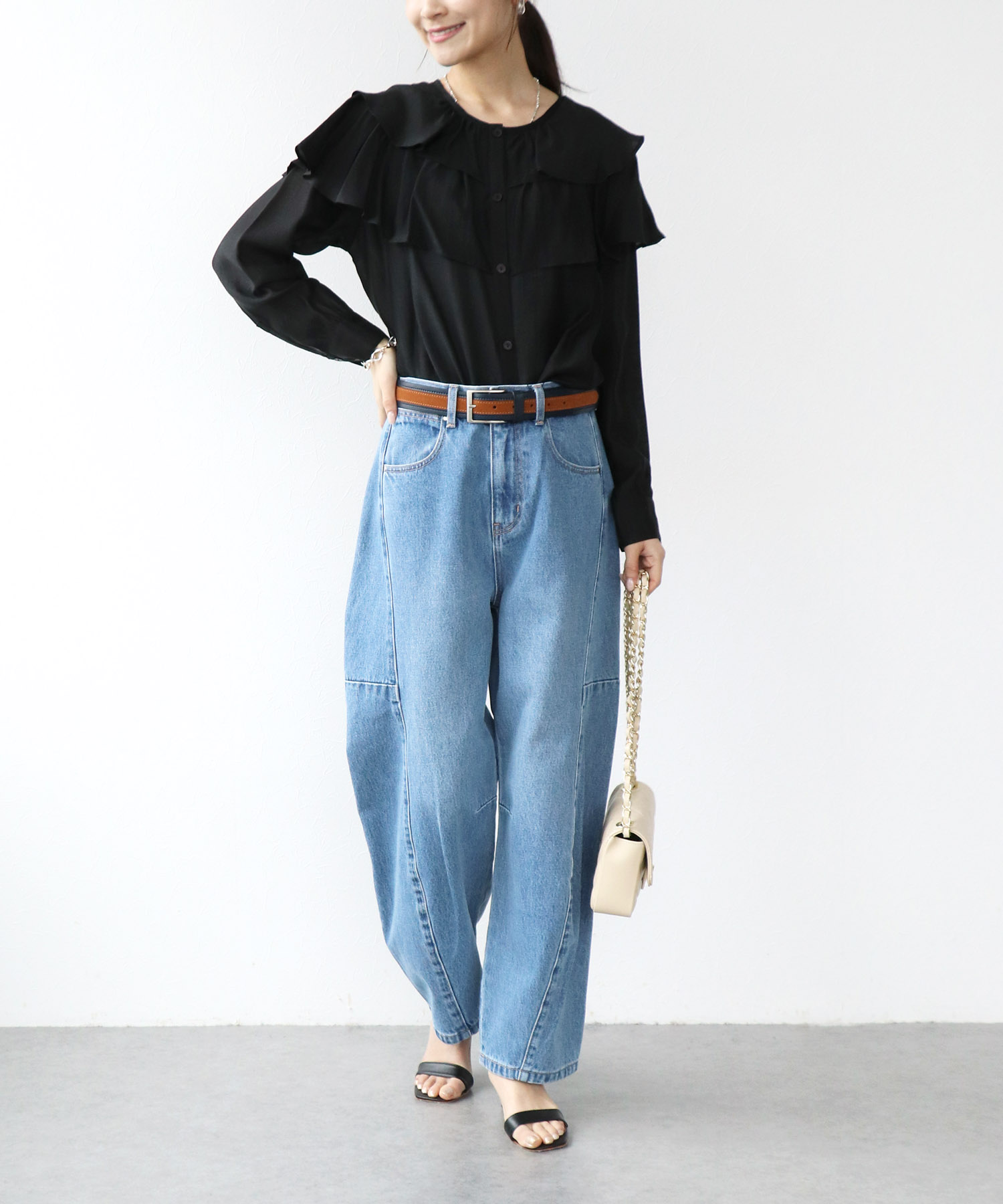 ラッフルフリルブラウス