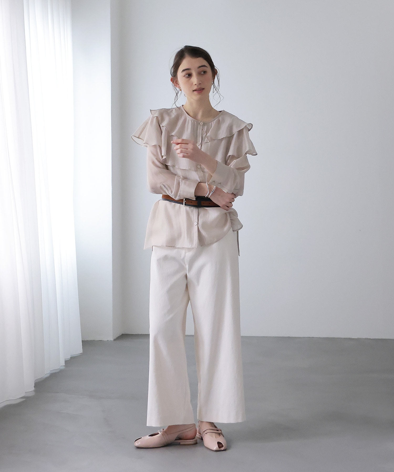 ラッフルフリルブラウス