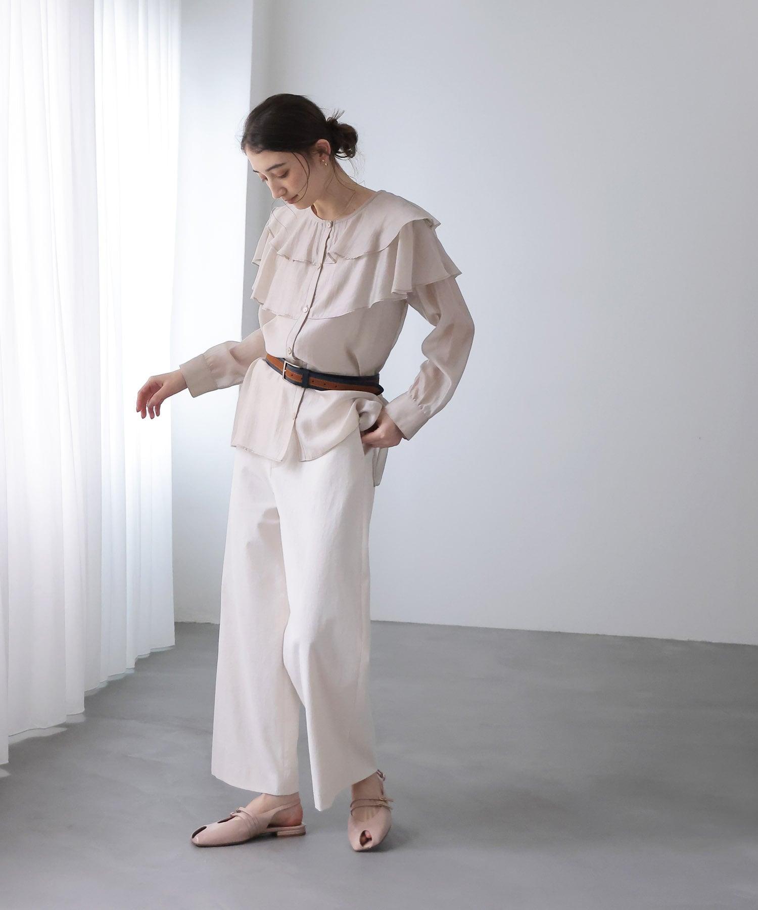 ラッフルフリルブラウス