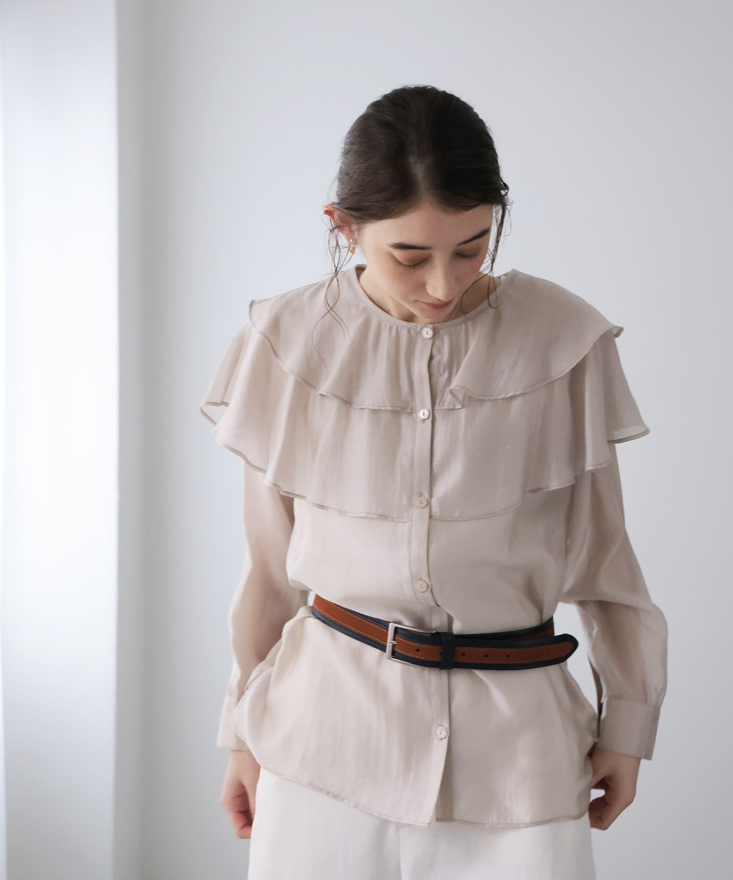 ラッフルフリルブラウス