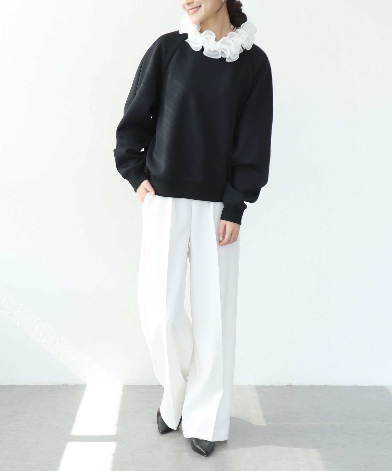 ルーミー美脚パンツ