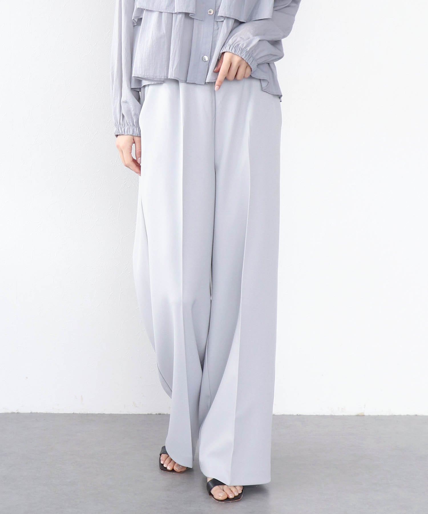 ルーミー美脚パンツ