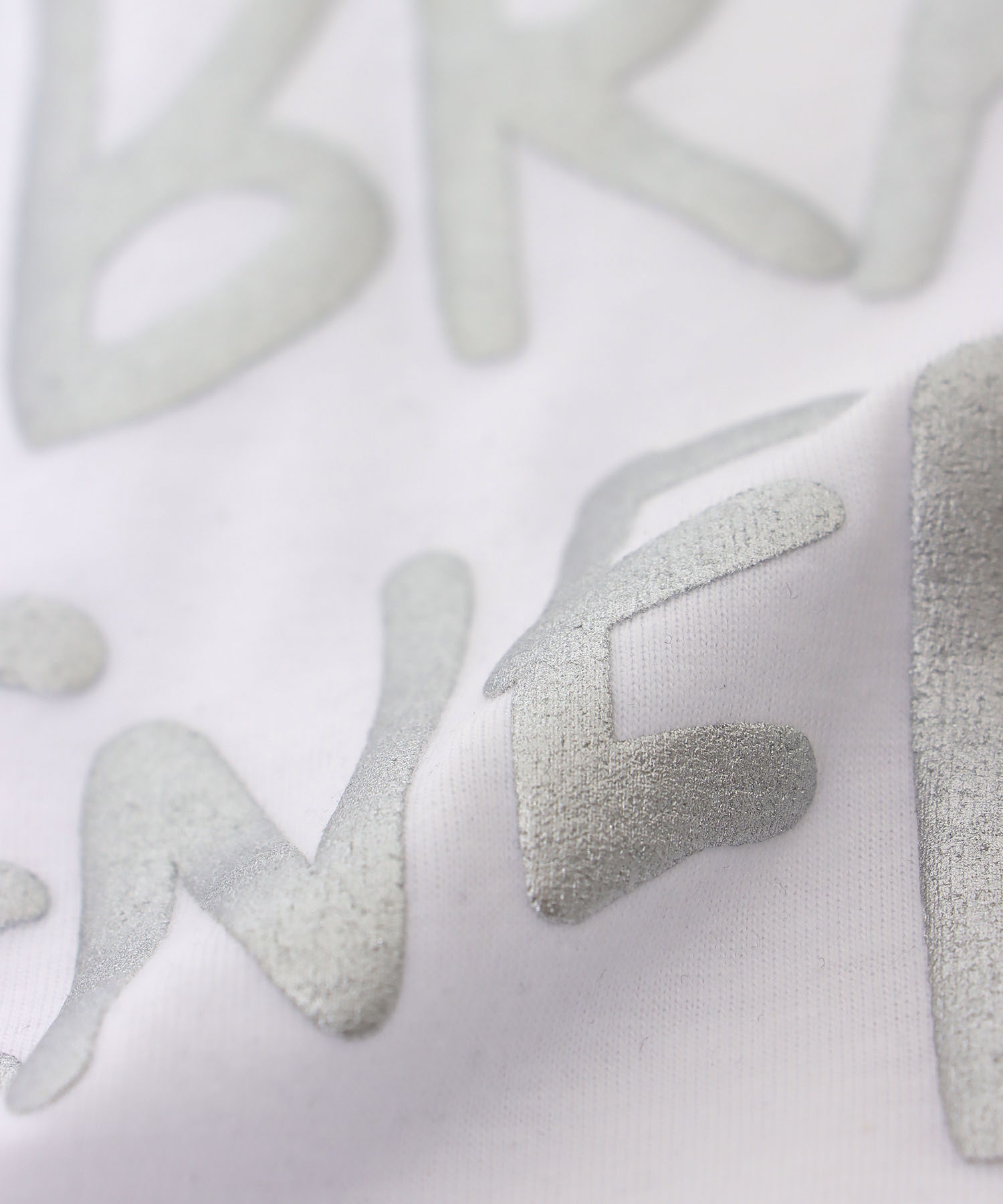 箔ロゴプリントTシャツ