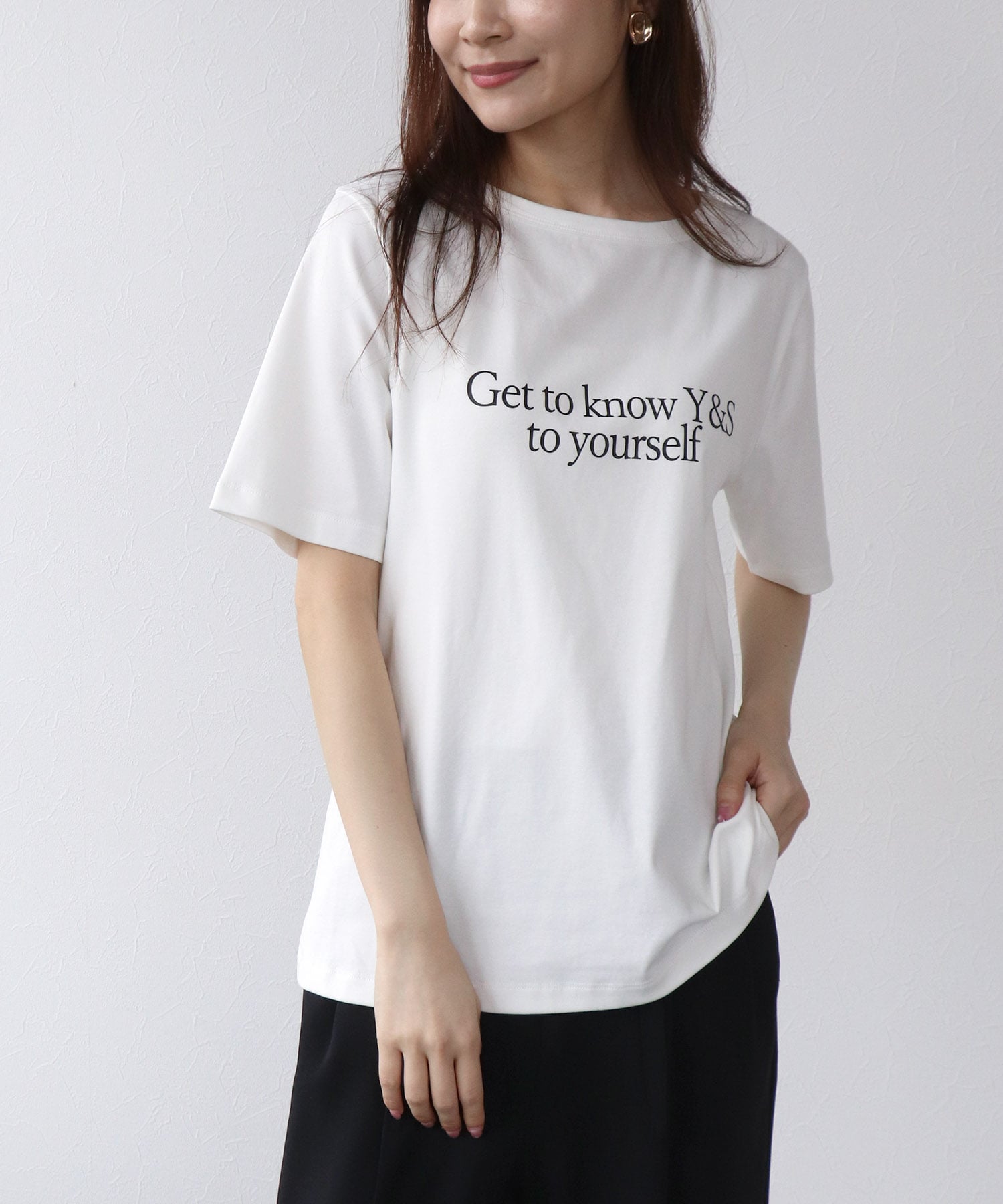 ワイドネックプリントTシャツ