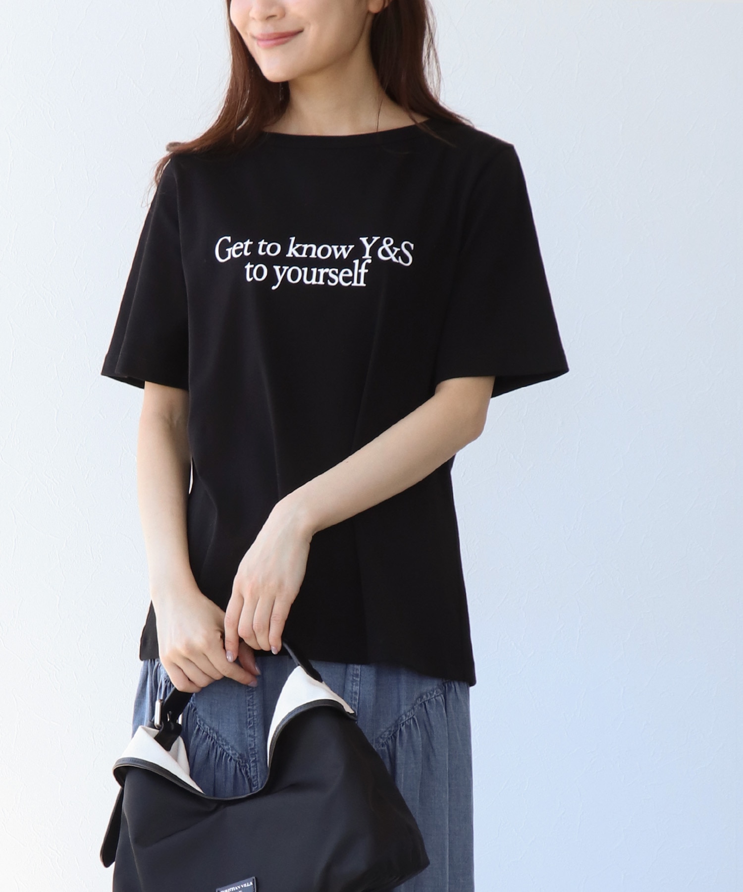 ワイドネックプリントTシャツ