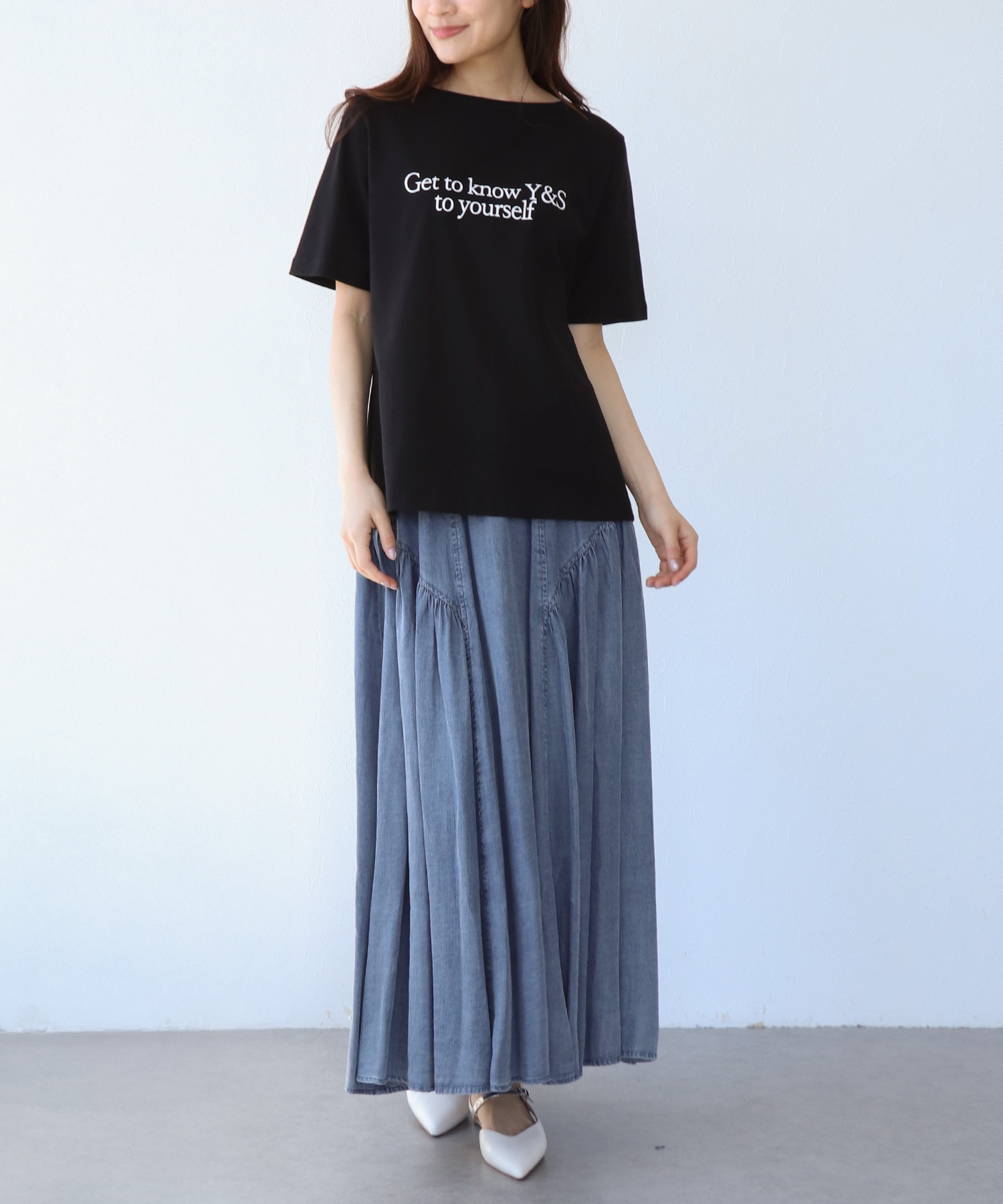 ワイドネックプリントTシャツ