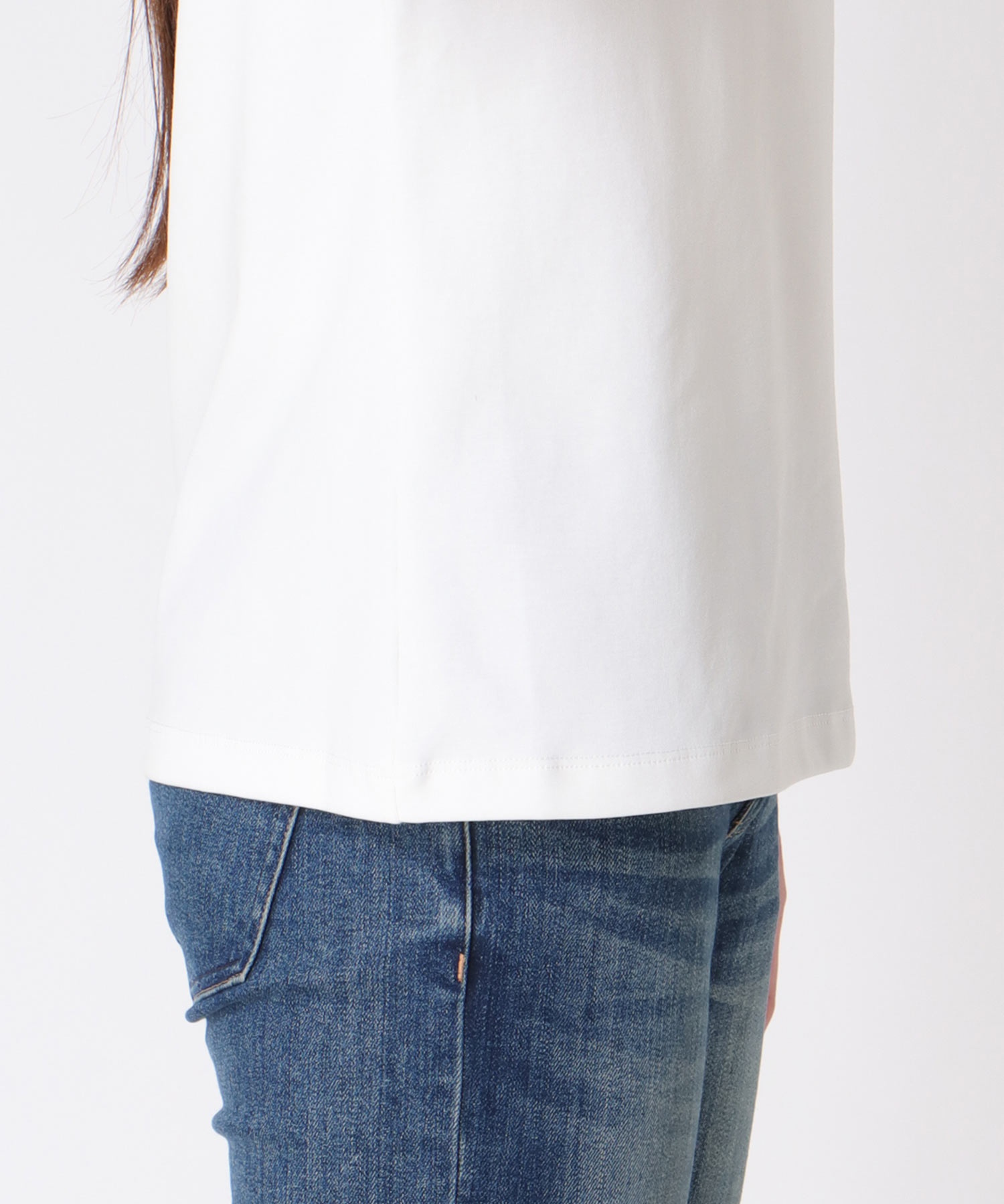 ワイドネックプリントTシャツ